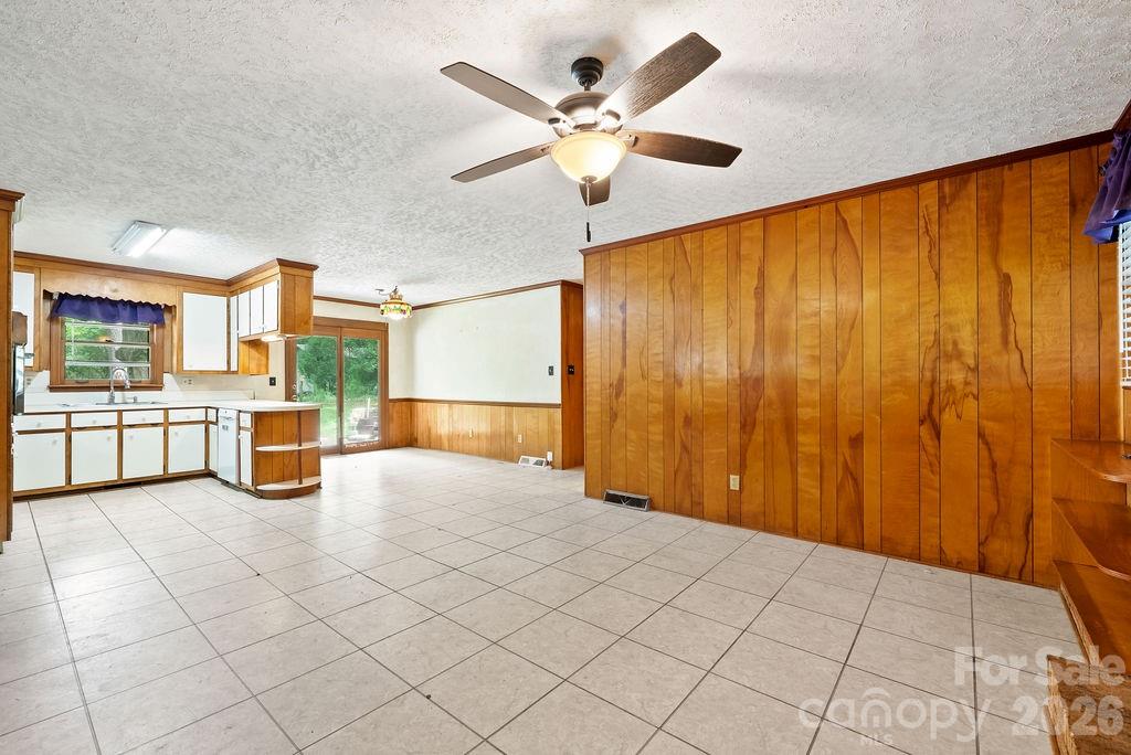 4014 Peggy Lane — Mint Hill