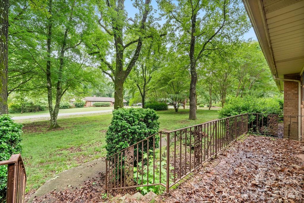 4014 Peggy Lane — Mint Hill