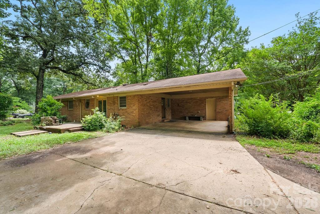 4014 Peggy Lane — Mint Hill
