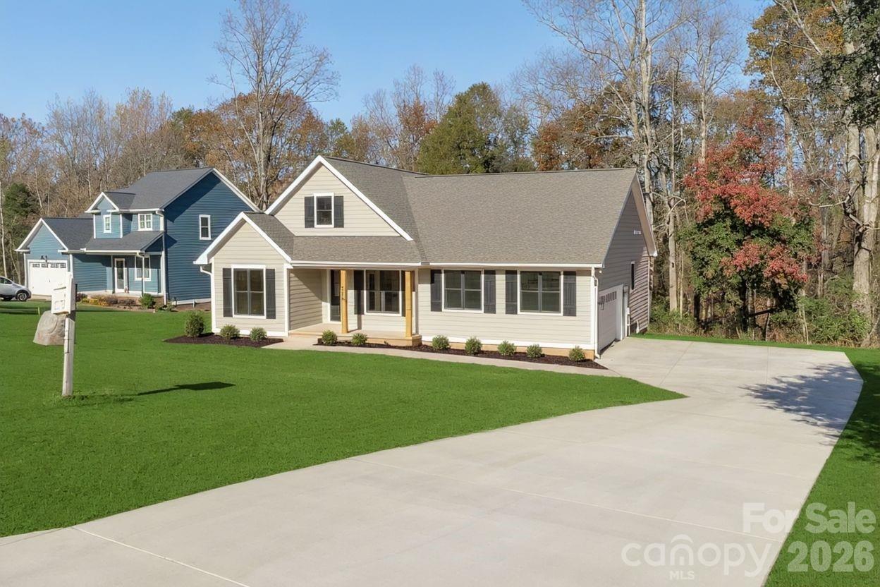 2656 Polo Lane — Maiden
