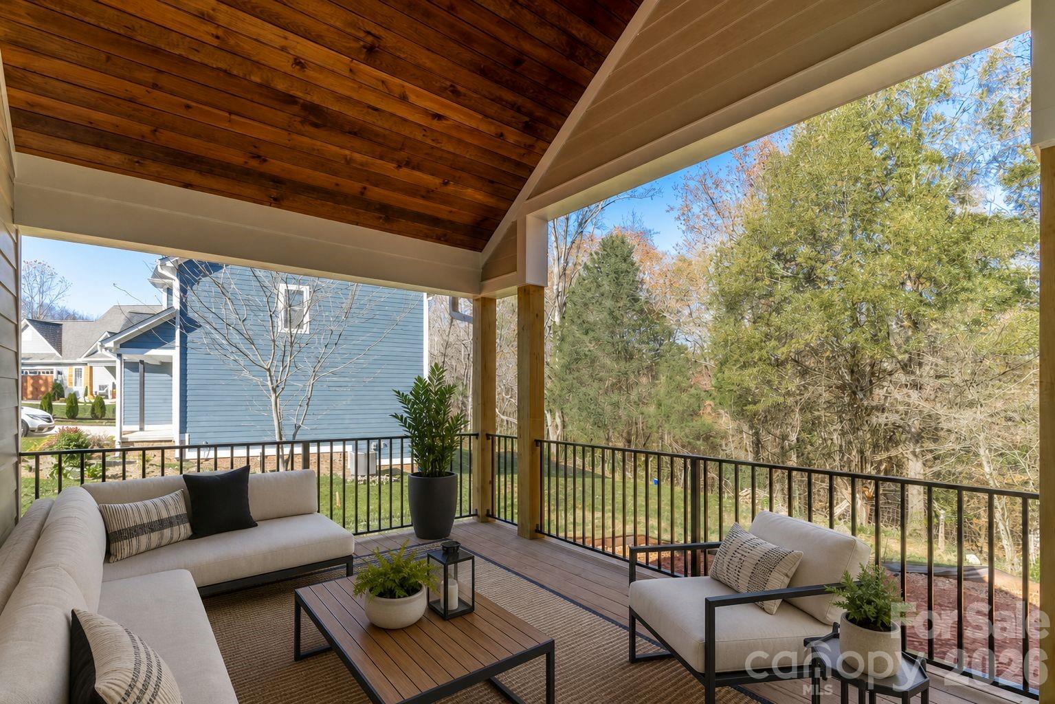 2656 Polo Lane — Maiden