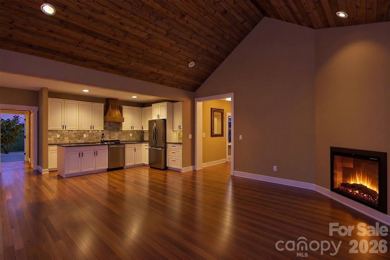 2656 Polo Lane — Maiden
