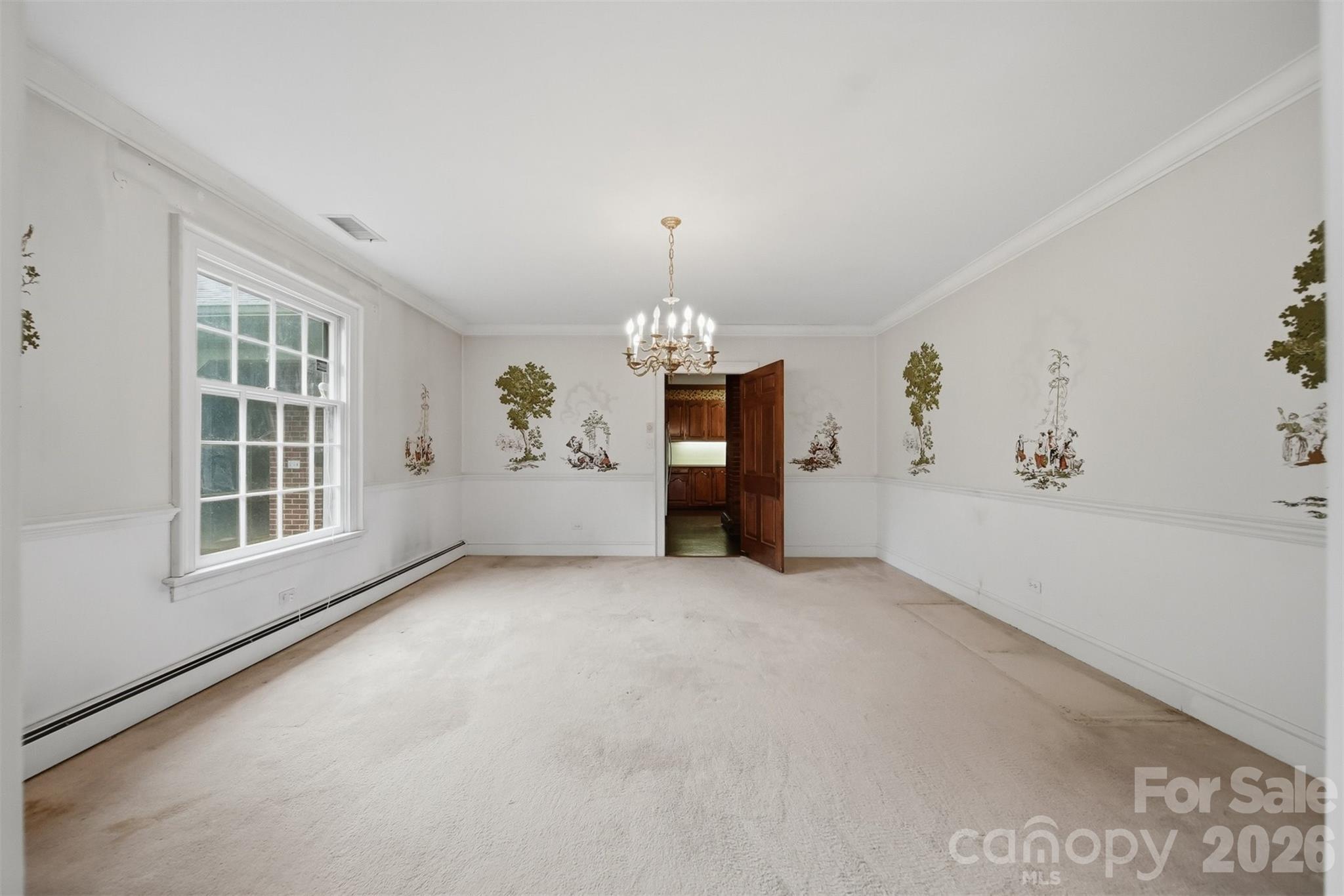 1811 5th Street NW — Hickory