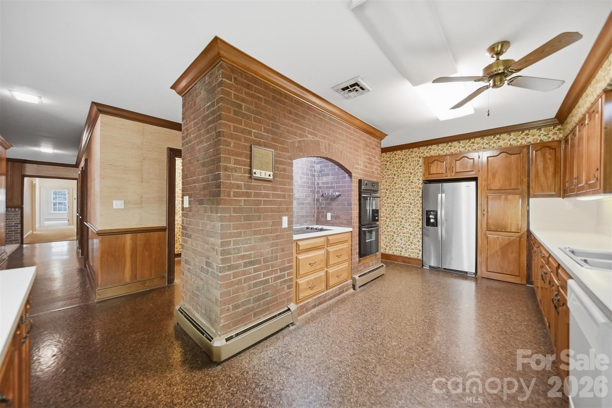 1811 5th Street NW — Hickory