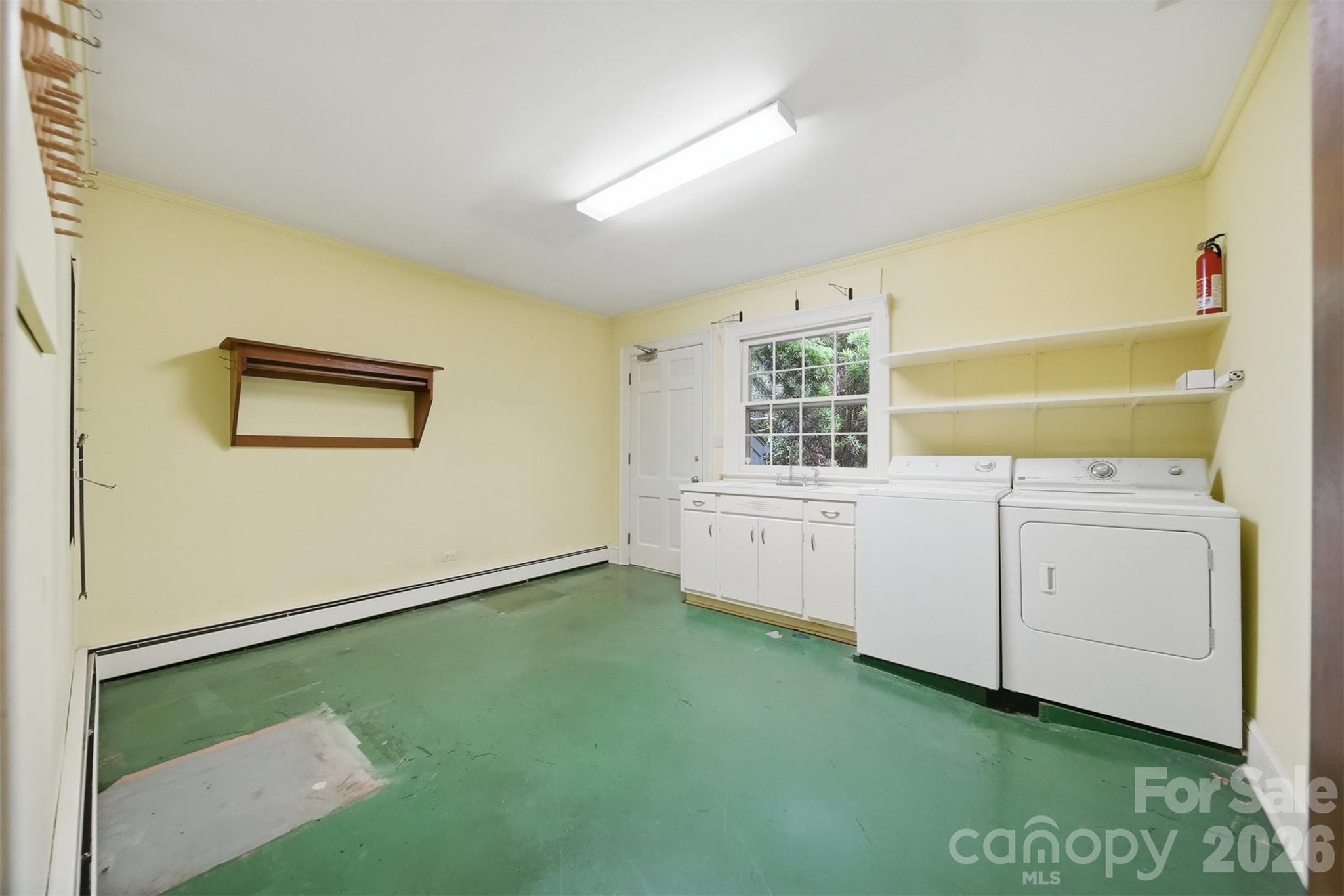1811 5th Street NW — Hickory
