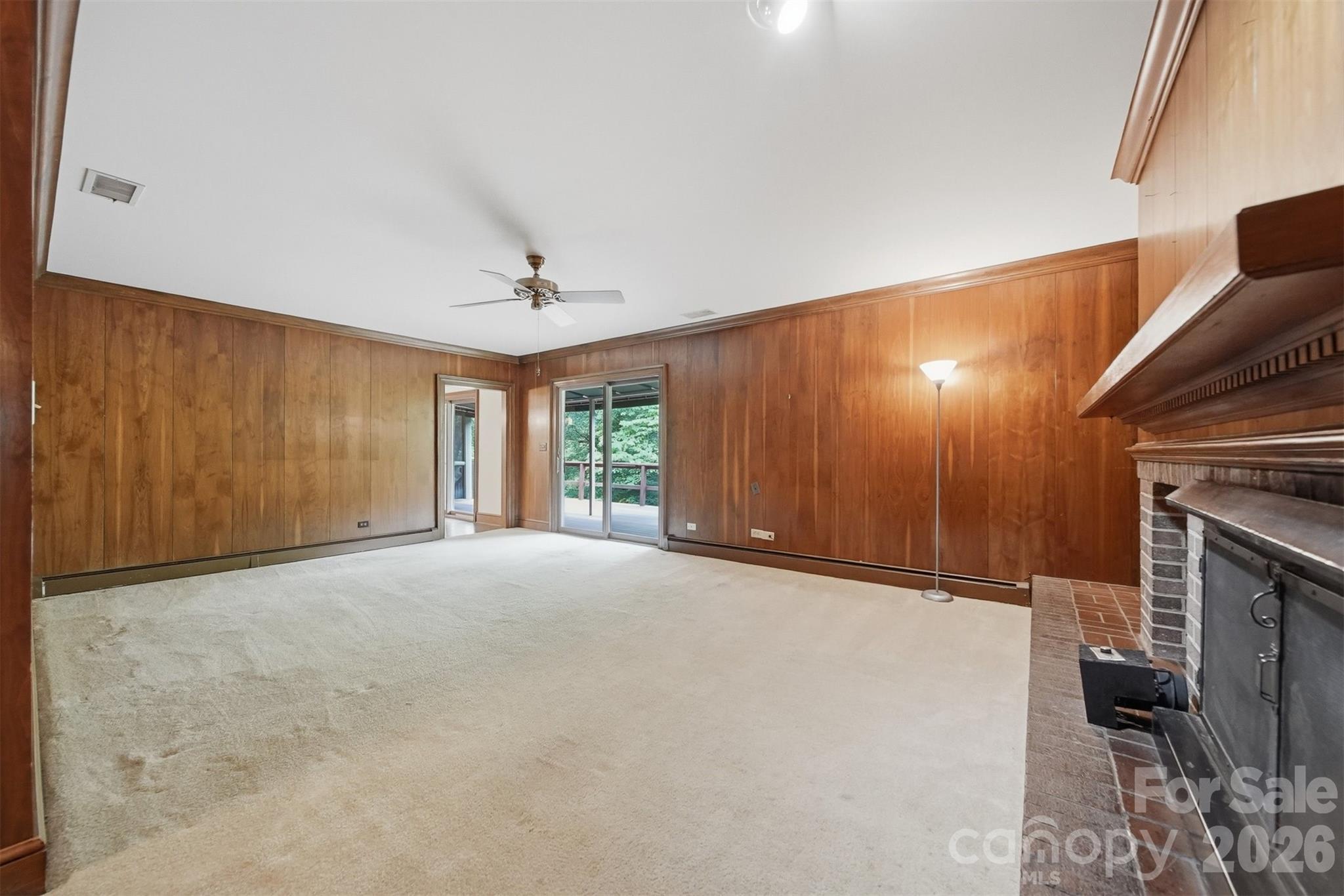 1811 5th Street NW — Hickory
