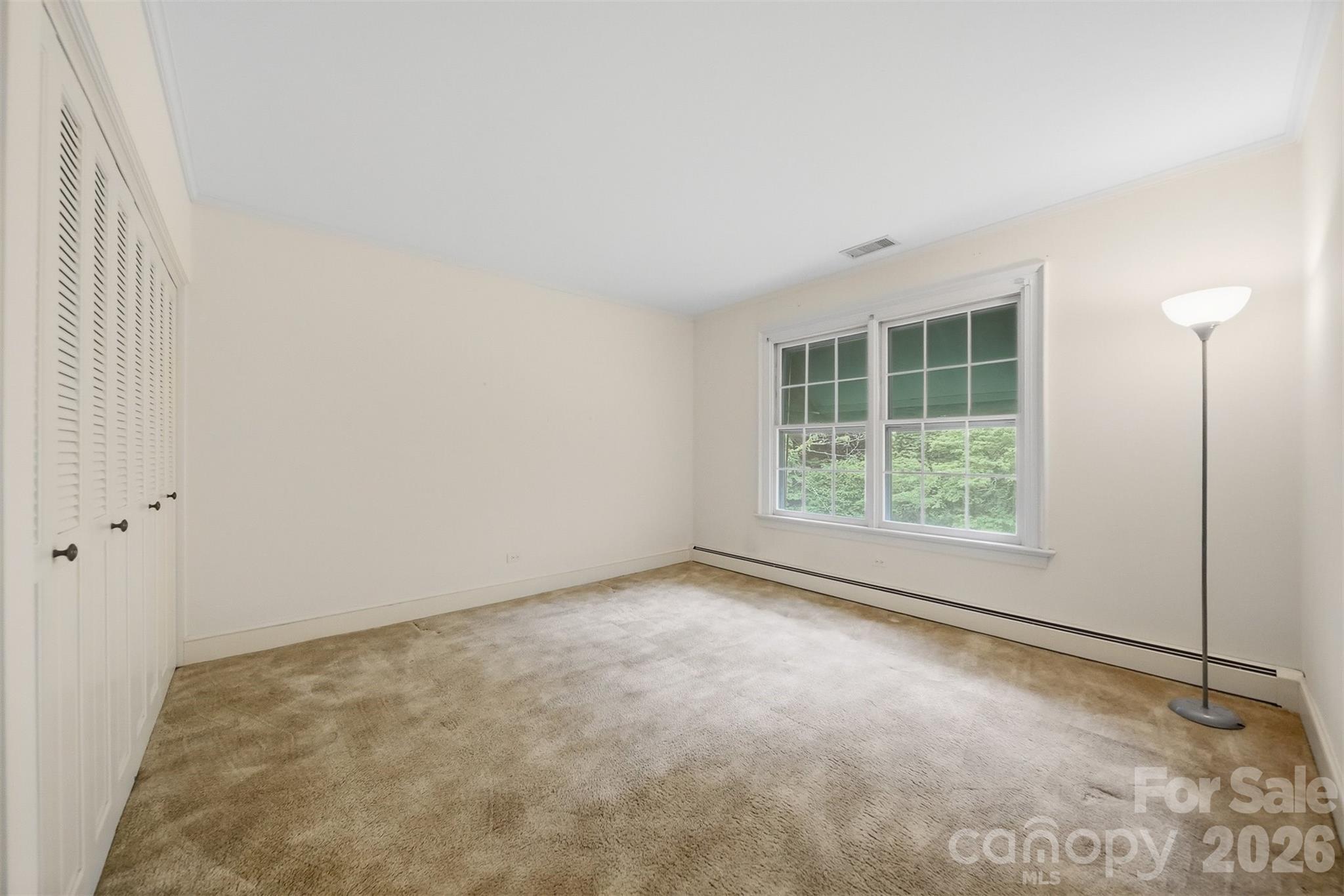 1811 5th Street NW — Hickory