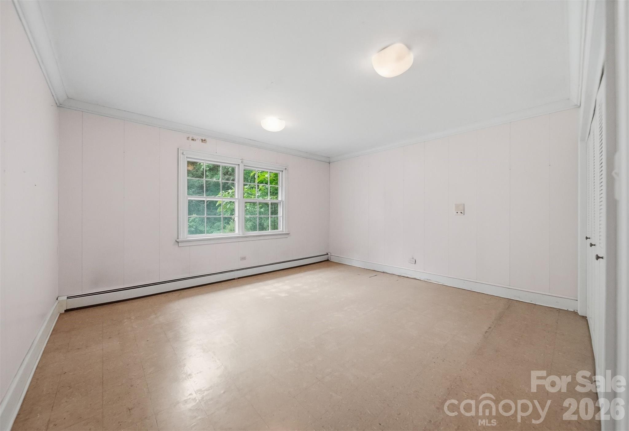 1811 5th Street NW — Hickory