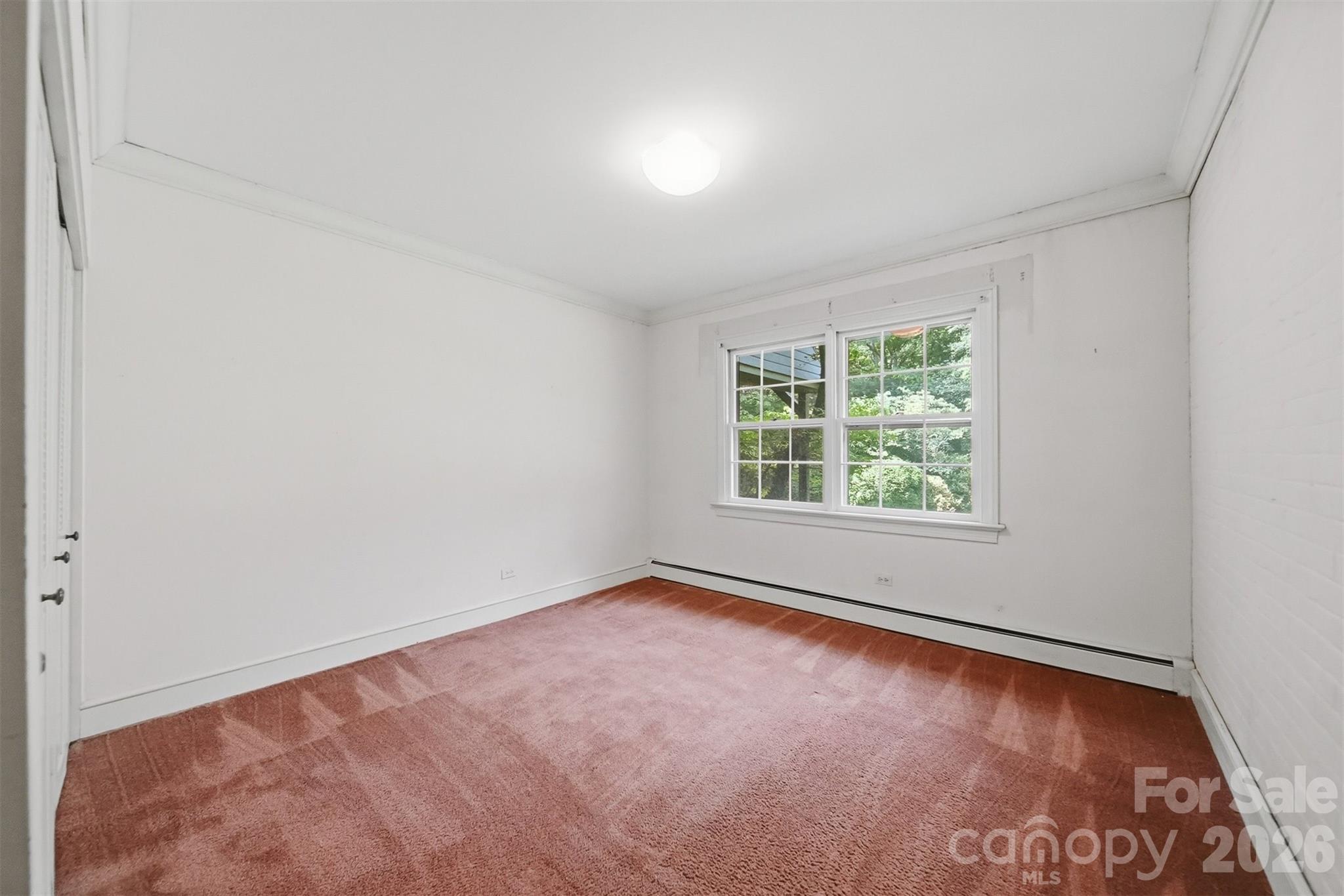 1811 5th Street NW — Hickory