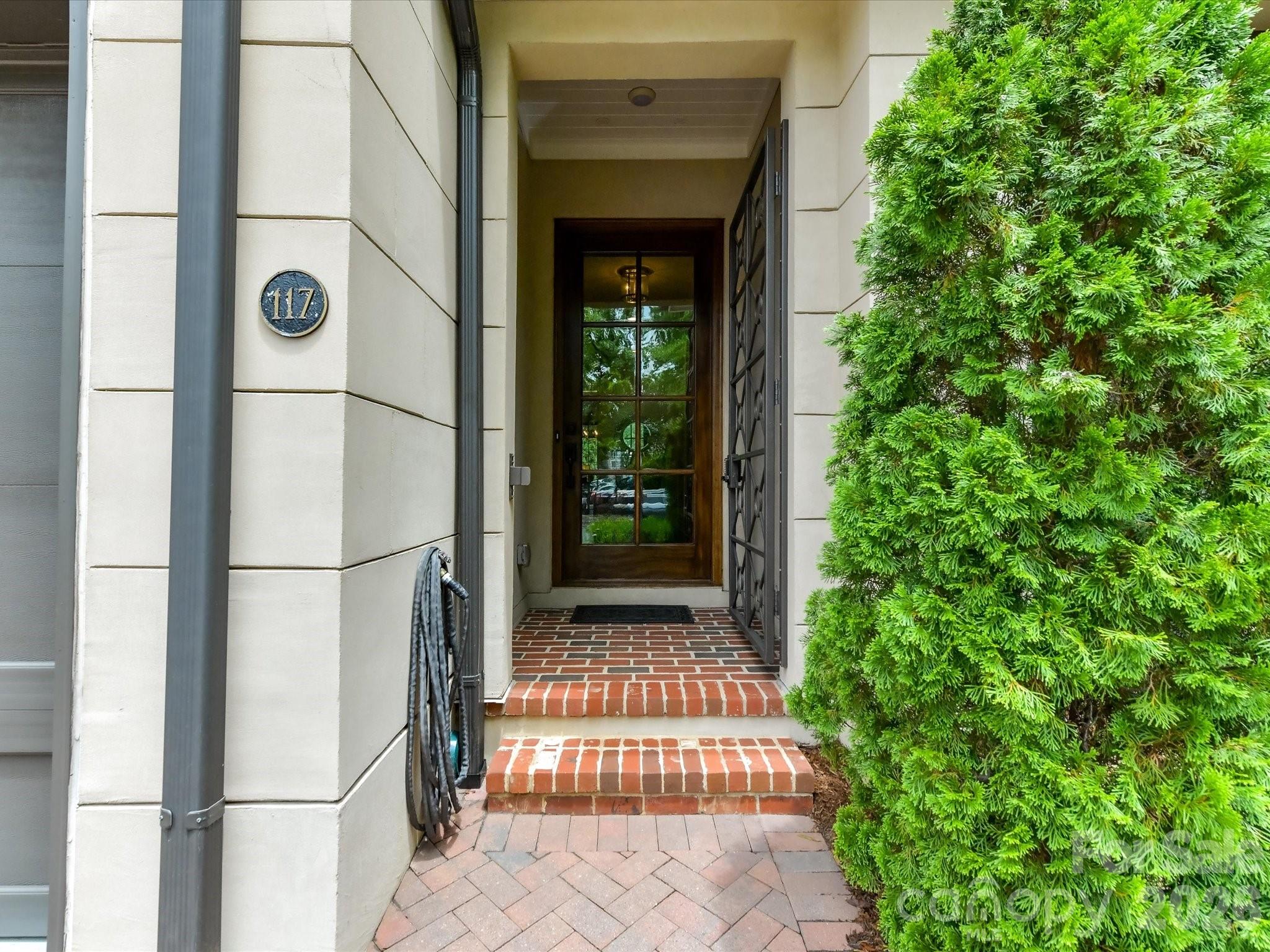 117 Huntley Place — Charlotte