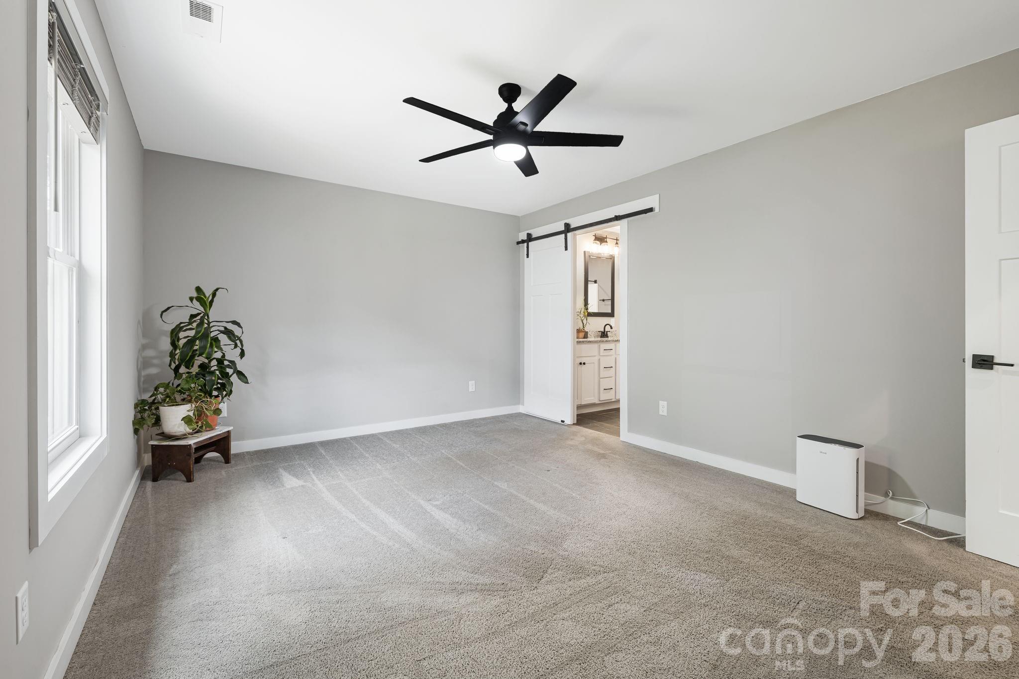 923 Newfound Road — Leicester