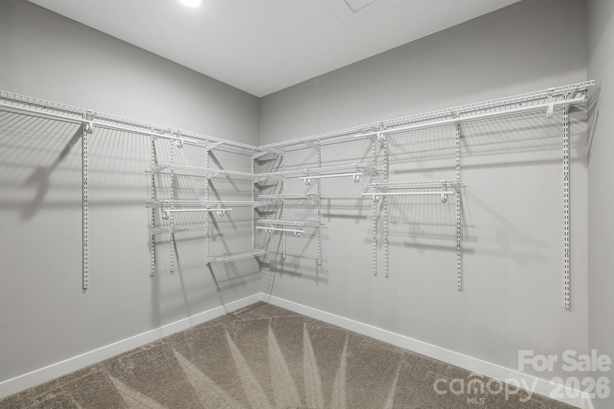 923 Newfound Road — Leicester