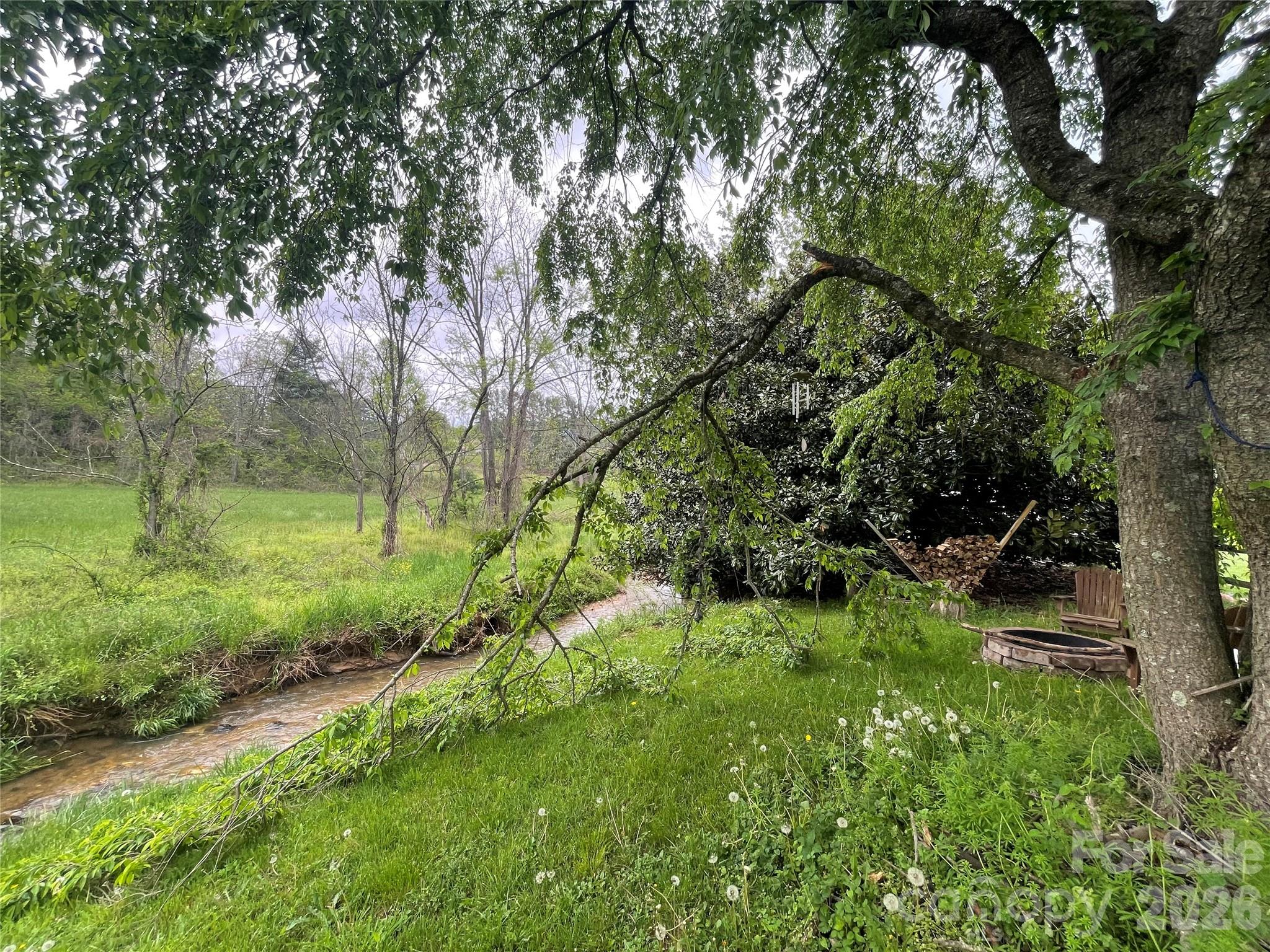 923 Newfound Road — Leicester