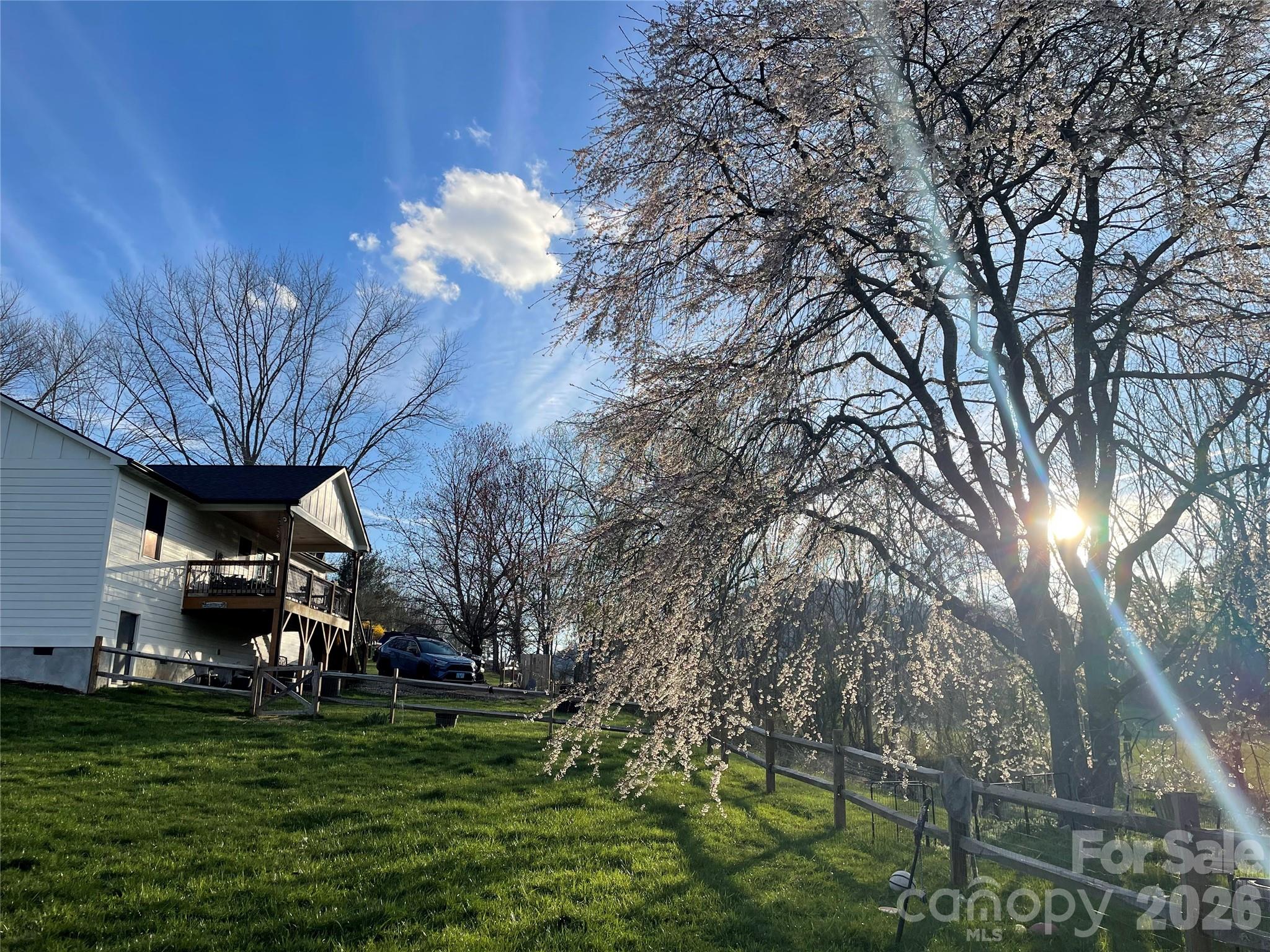 923 Newfound Road — Leicester