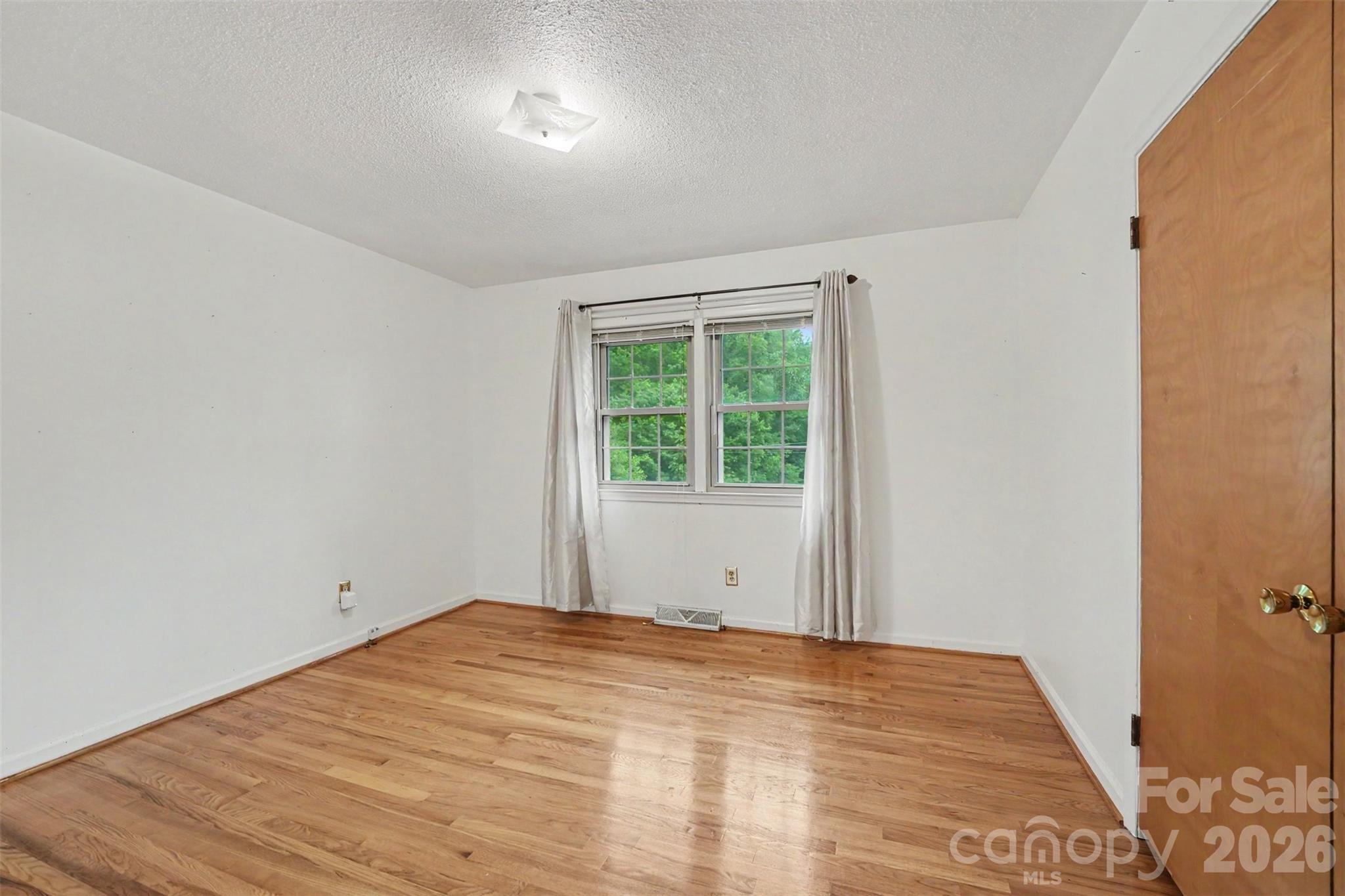 511 Ellenwood Drive — Kings Mountain