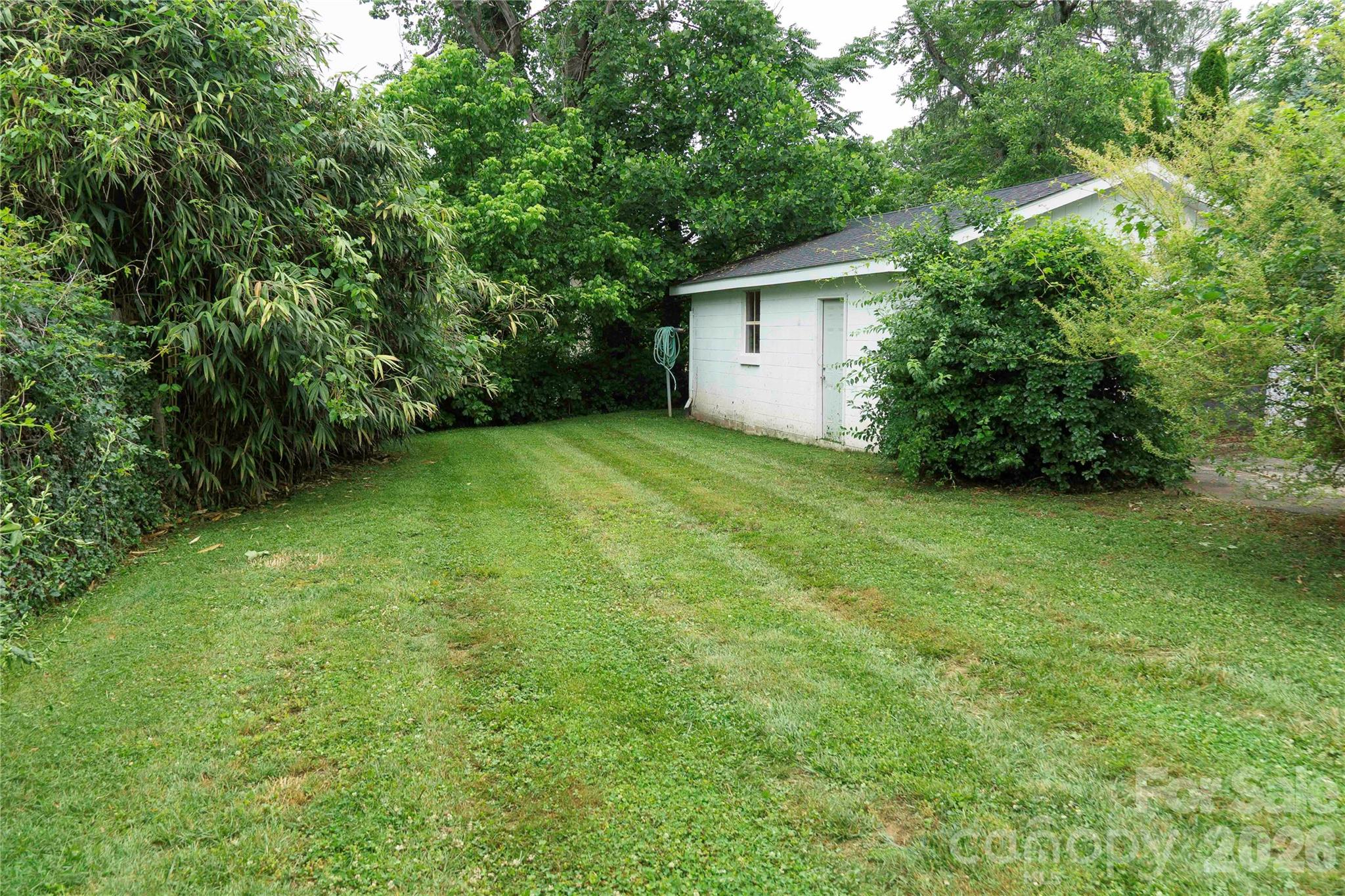 54 Sherwood Road — Asheville