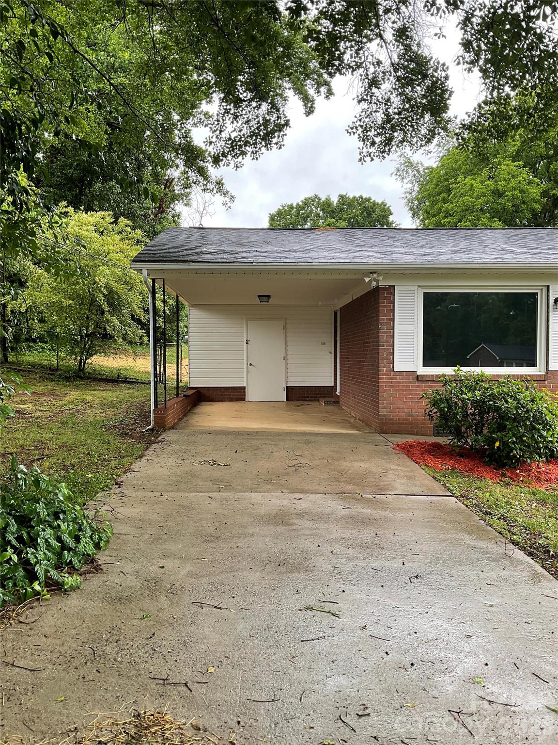 2346 Woodleaf Drive — Gastonia