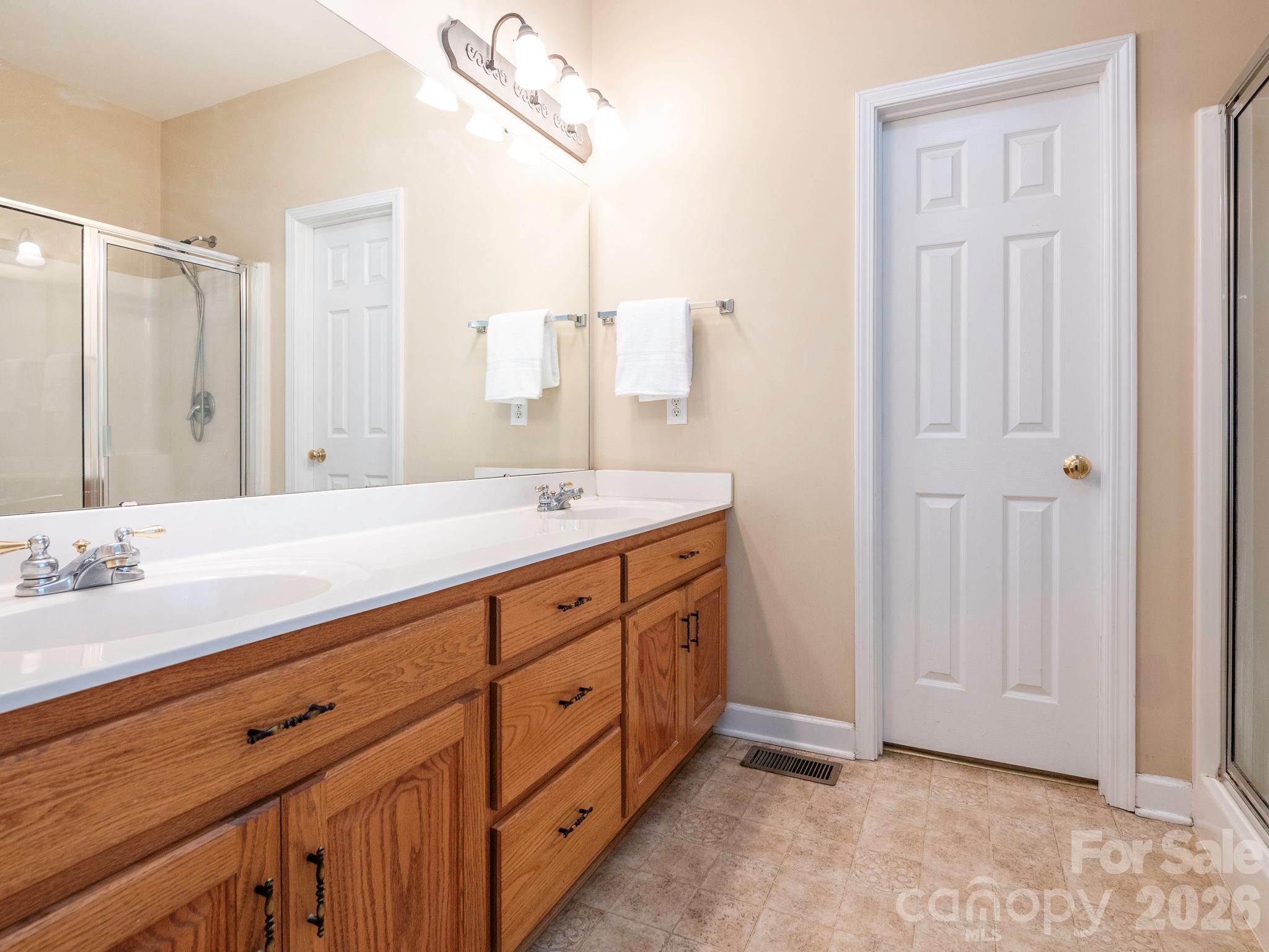 3672 Charolais Lane — Harrisburg