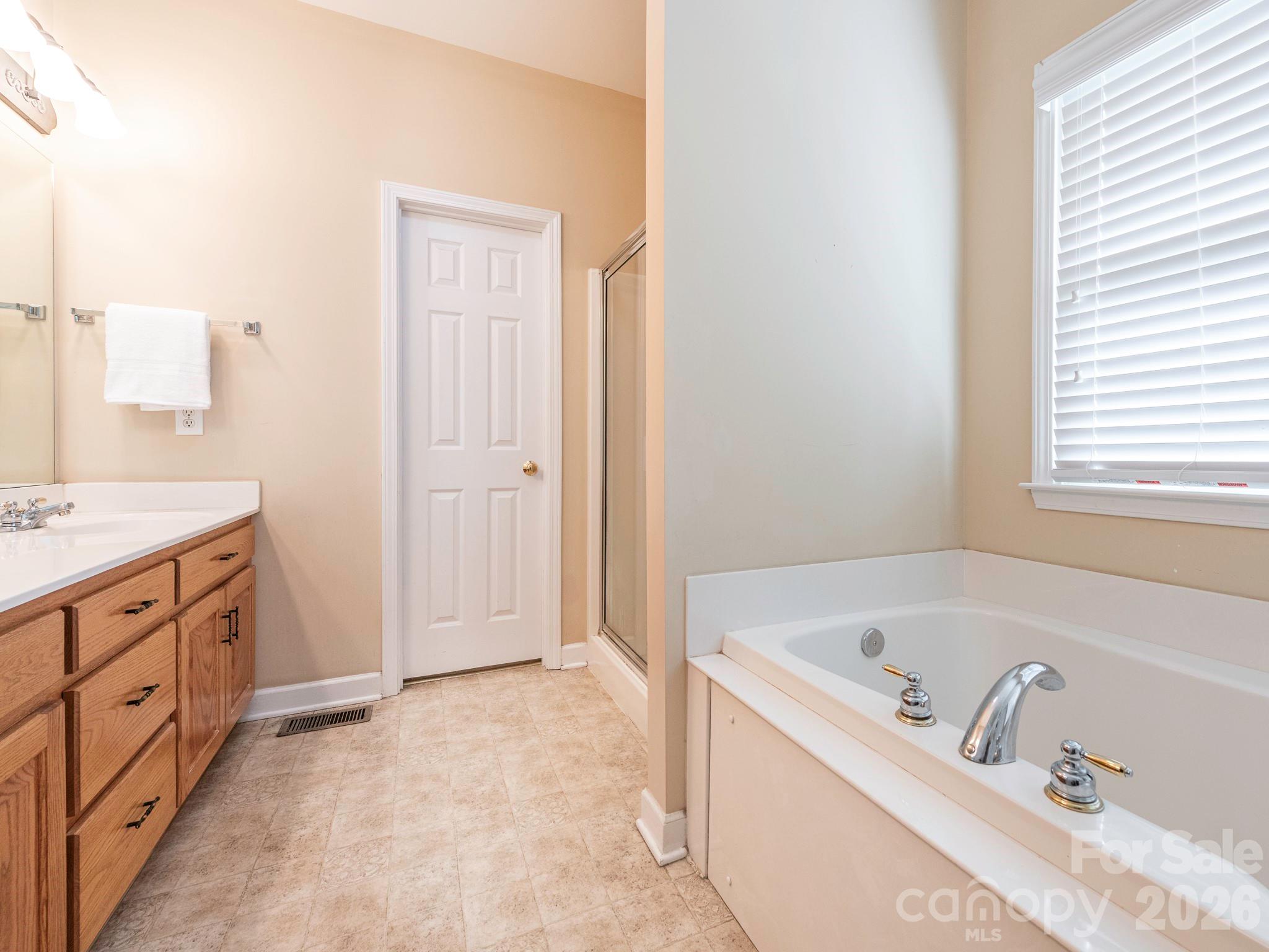 3672 Charolais Lane — Harrisburg