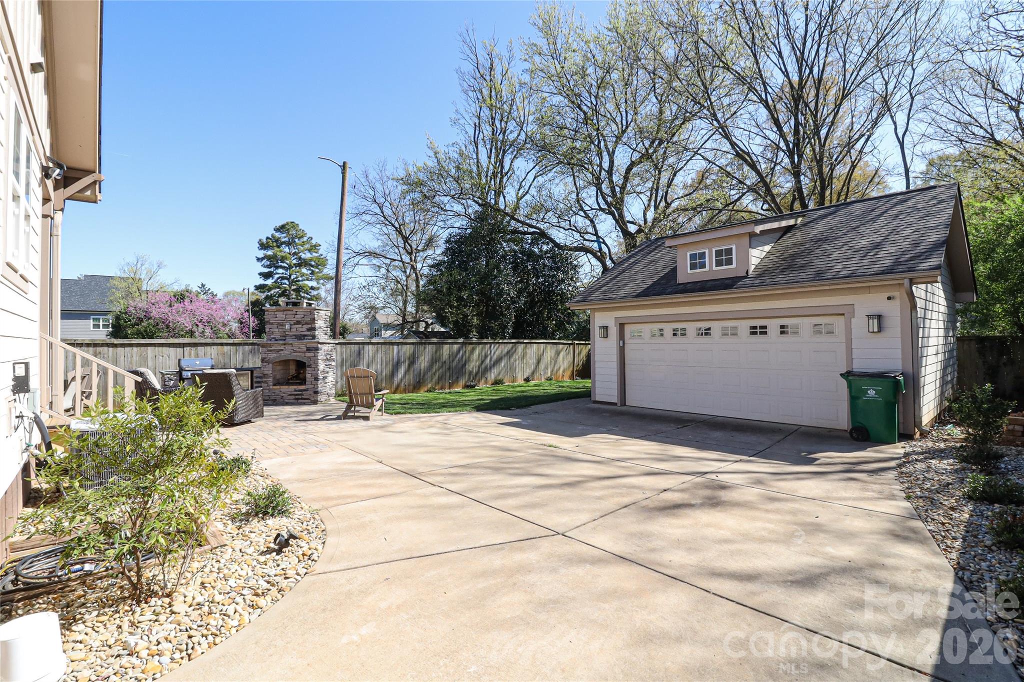 1340 Downs Avenue — Charlotte
