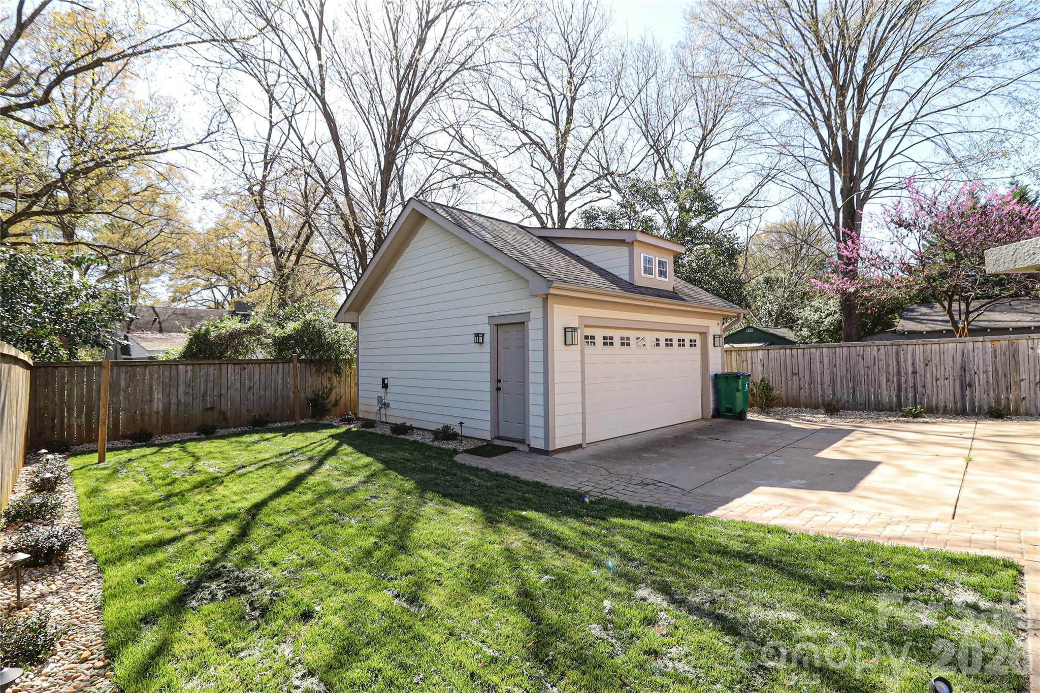 1340 Downs Avenue — Charlotte