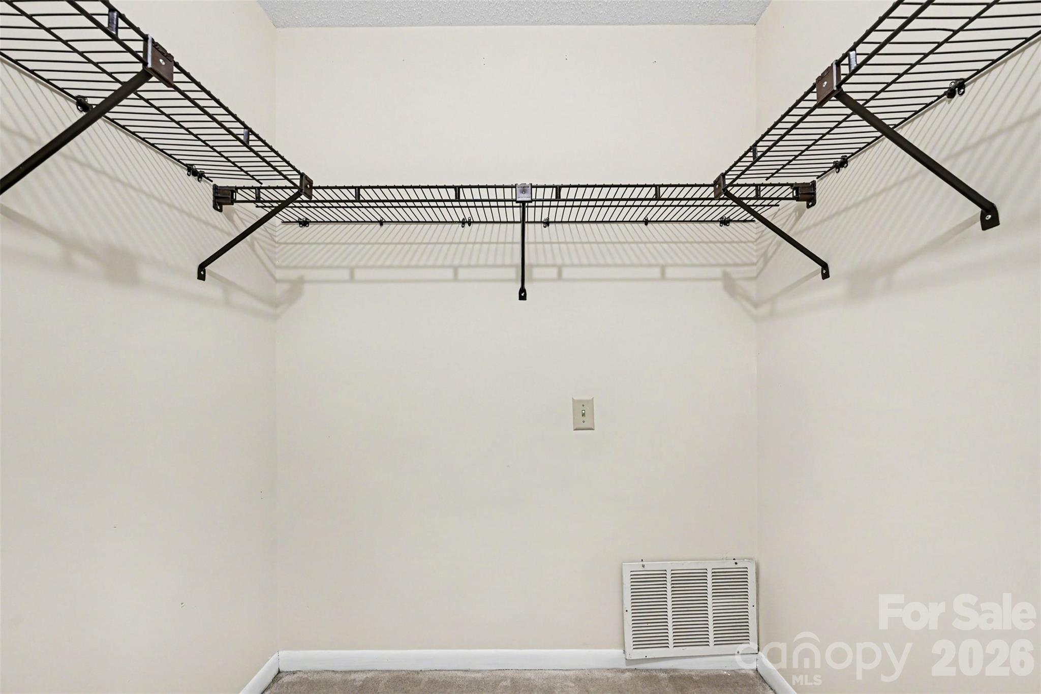 8015 Cedar Glen Drive — Charlotte