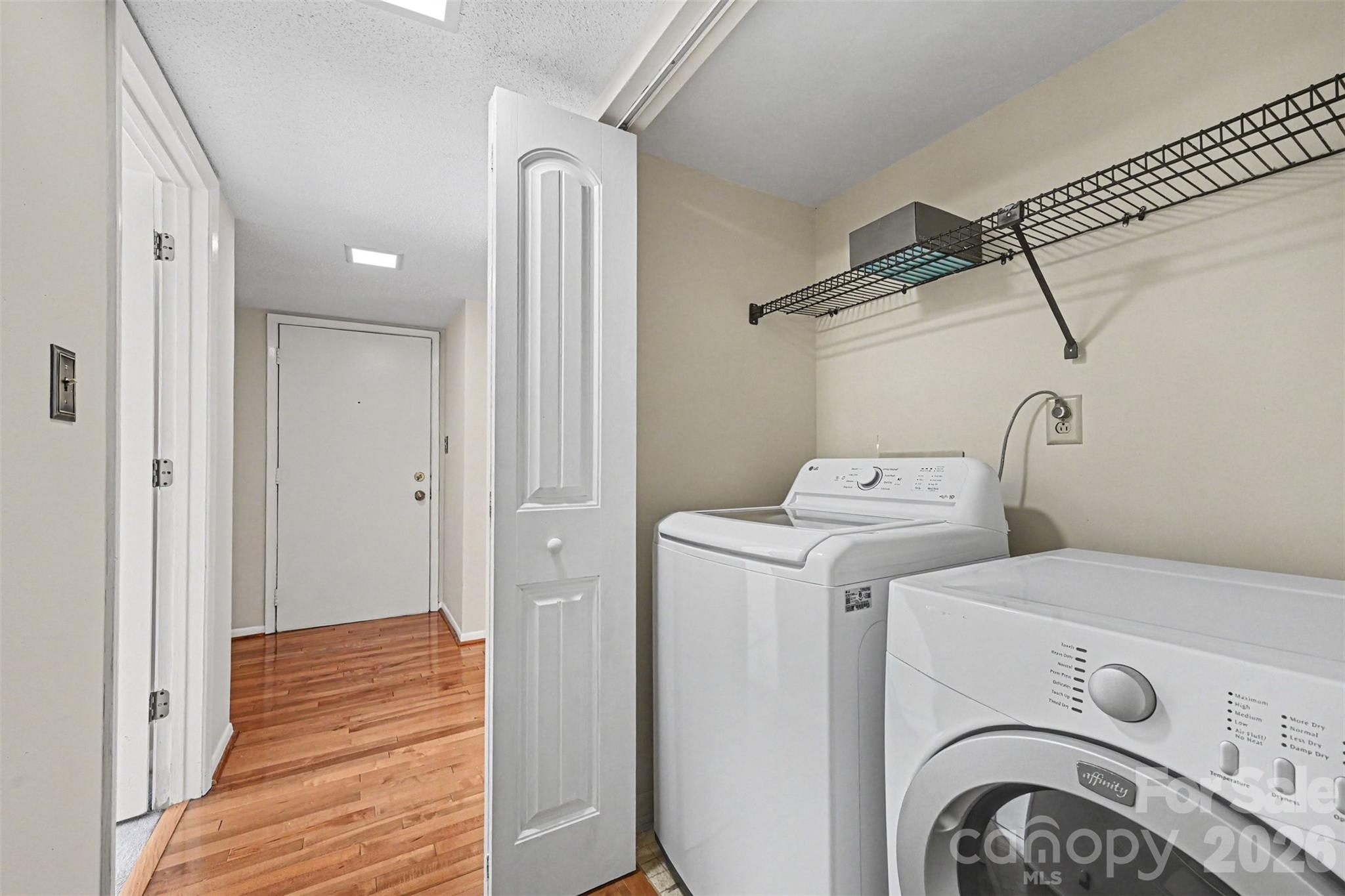 8015 Cedar Glen Drive — Charlotte
