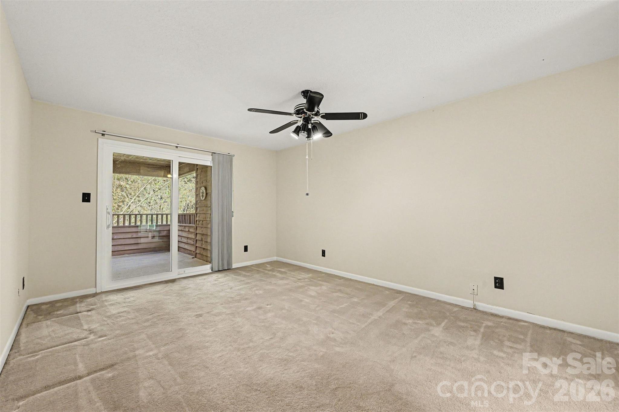 8015 Cedar Glen Drive — Charlotte