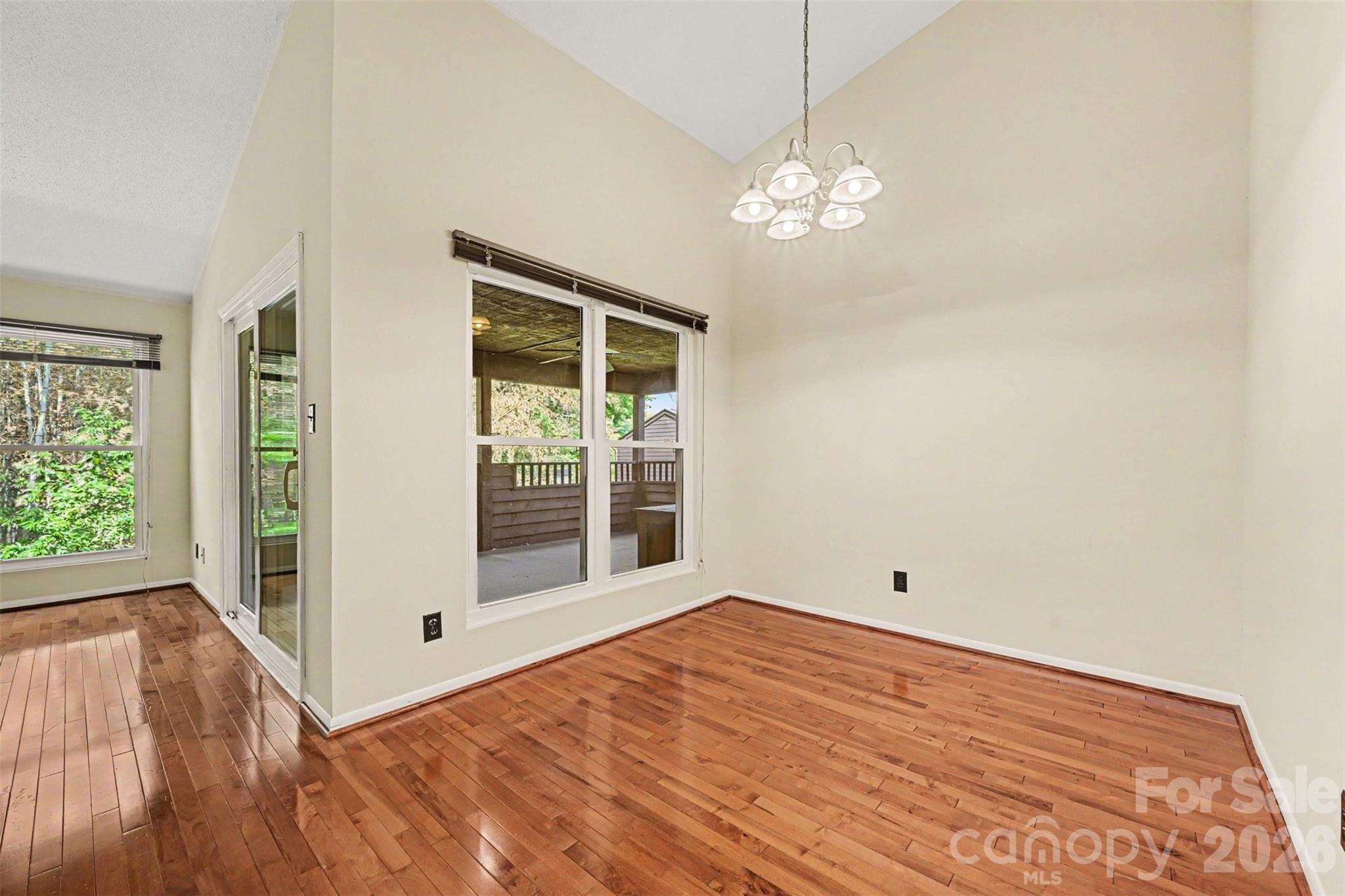 8015 Cedar Glen Drive — Charlotte