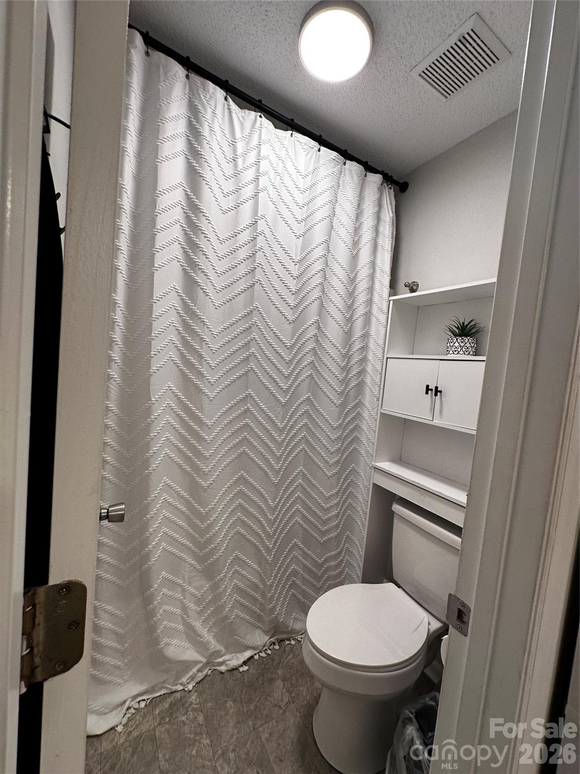 1341 E Cannon Avenue — Albemarle