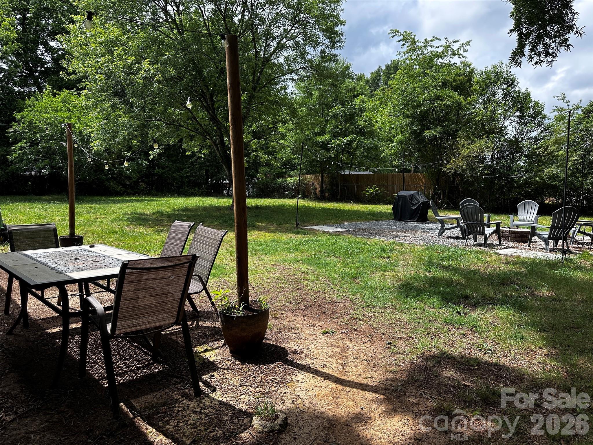 1341 E Cannon Avenue — Albemarle