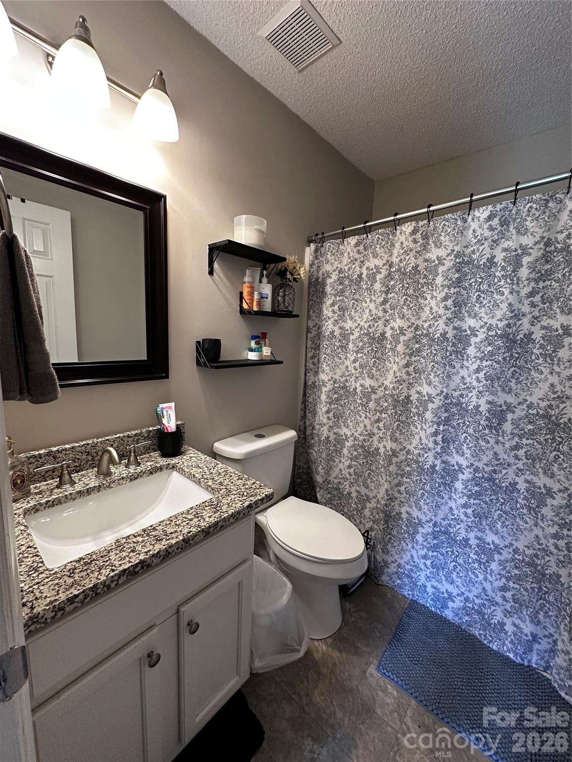 1341 E Cannon Avenue — Albemarle