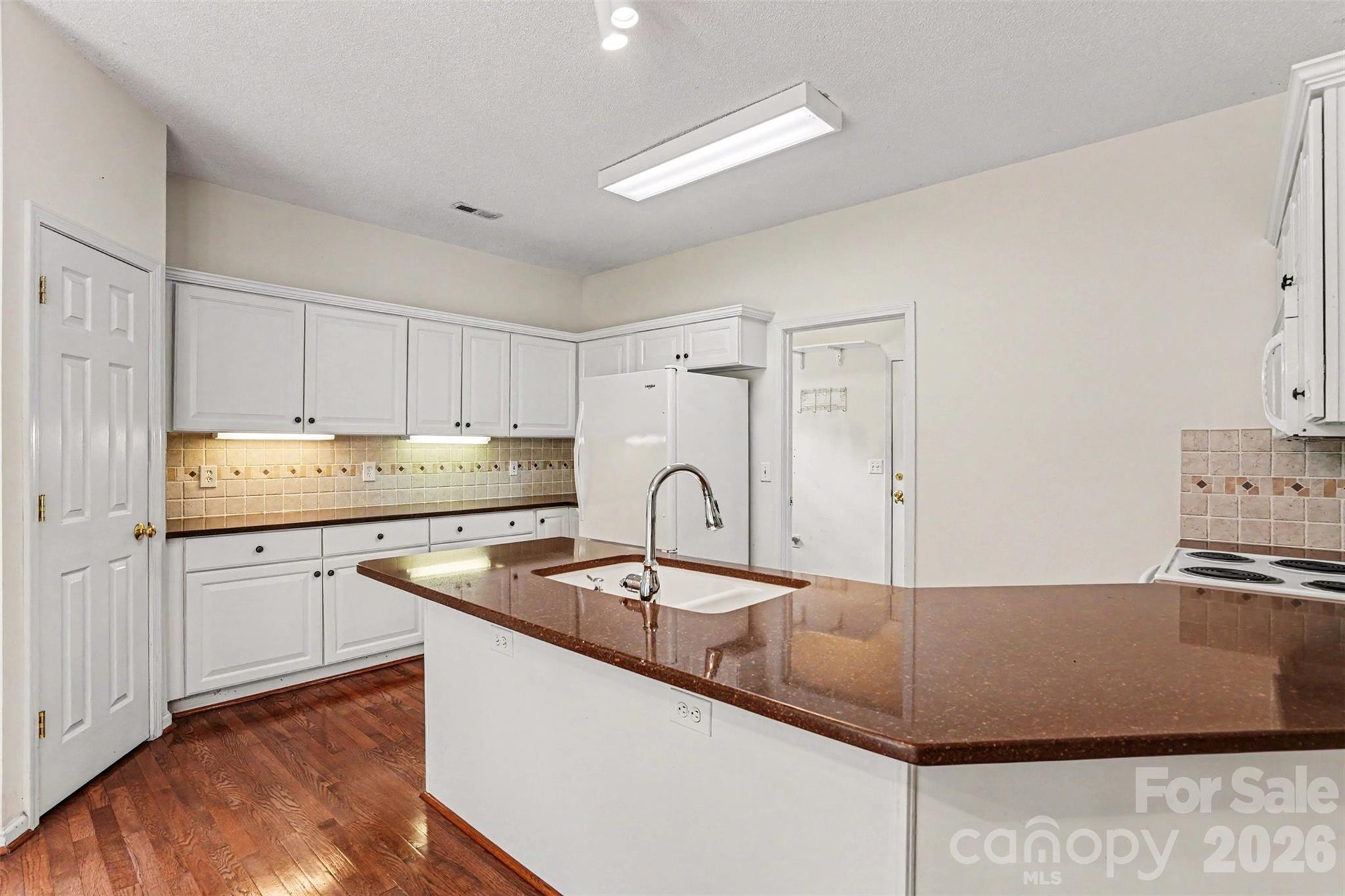 3365 Garrett Drive SW — Concord