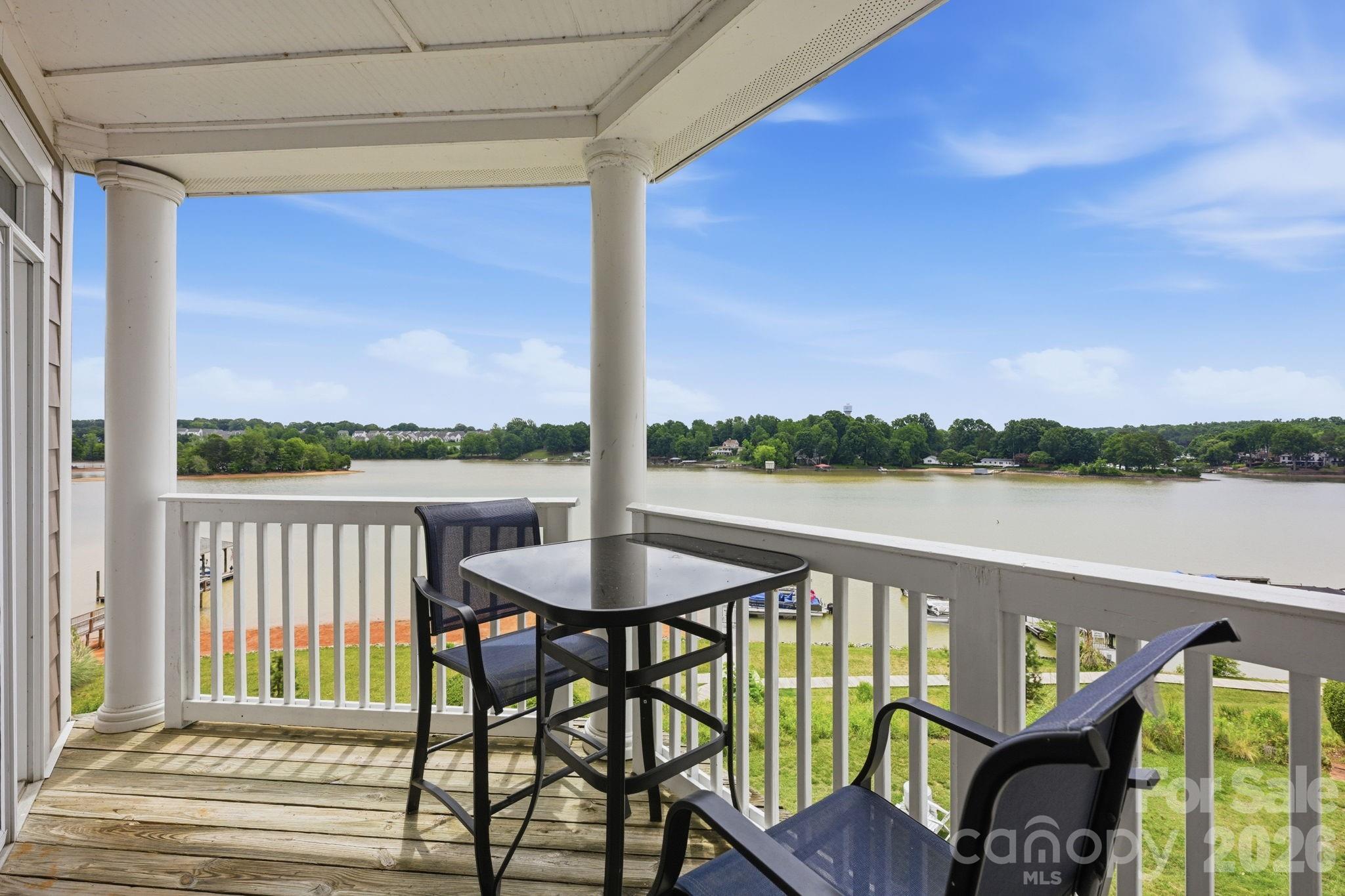 637 Williamson Road #306 — Mooresville