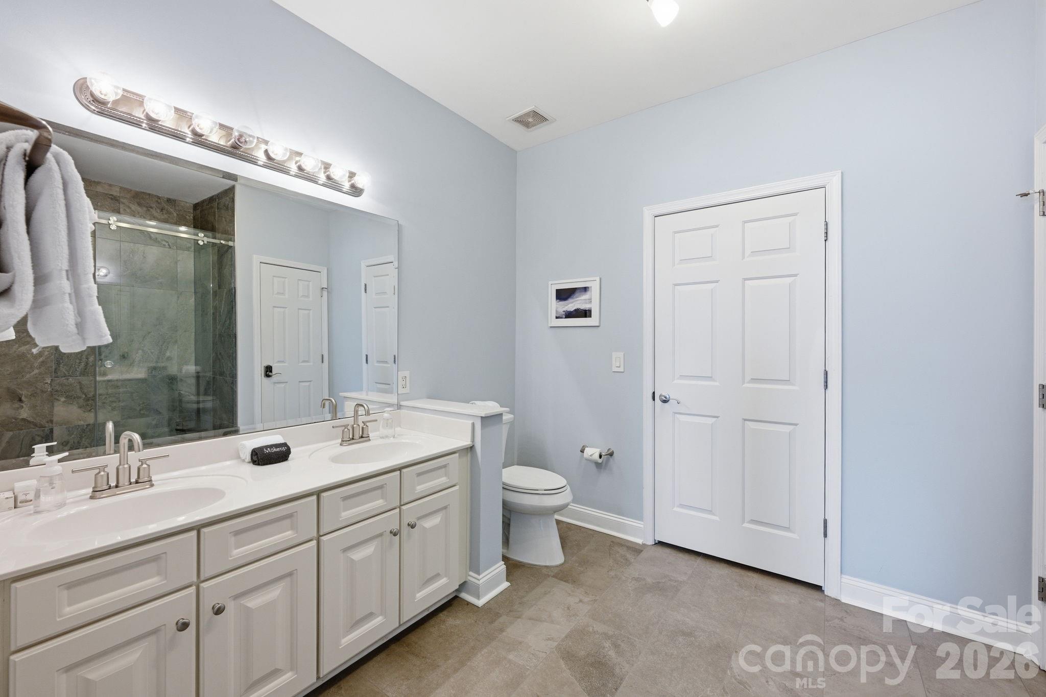 637 Williamson Road #306 — Mooresville