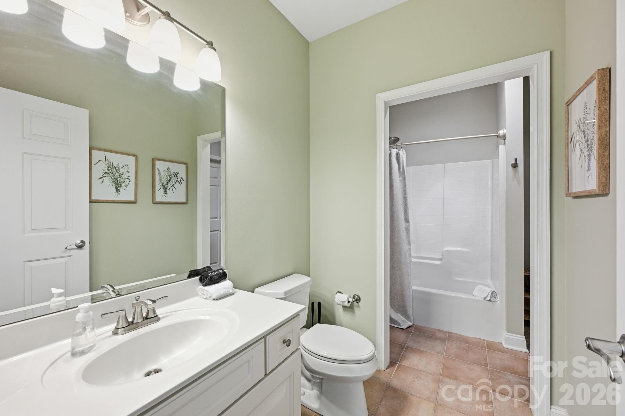 637 Williamson Road #306 — Mooresville