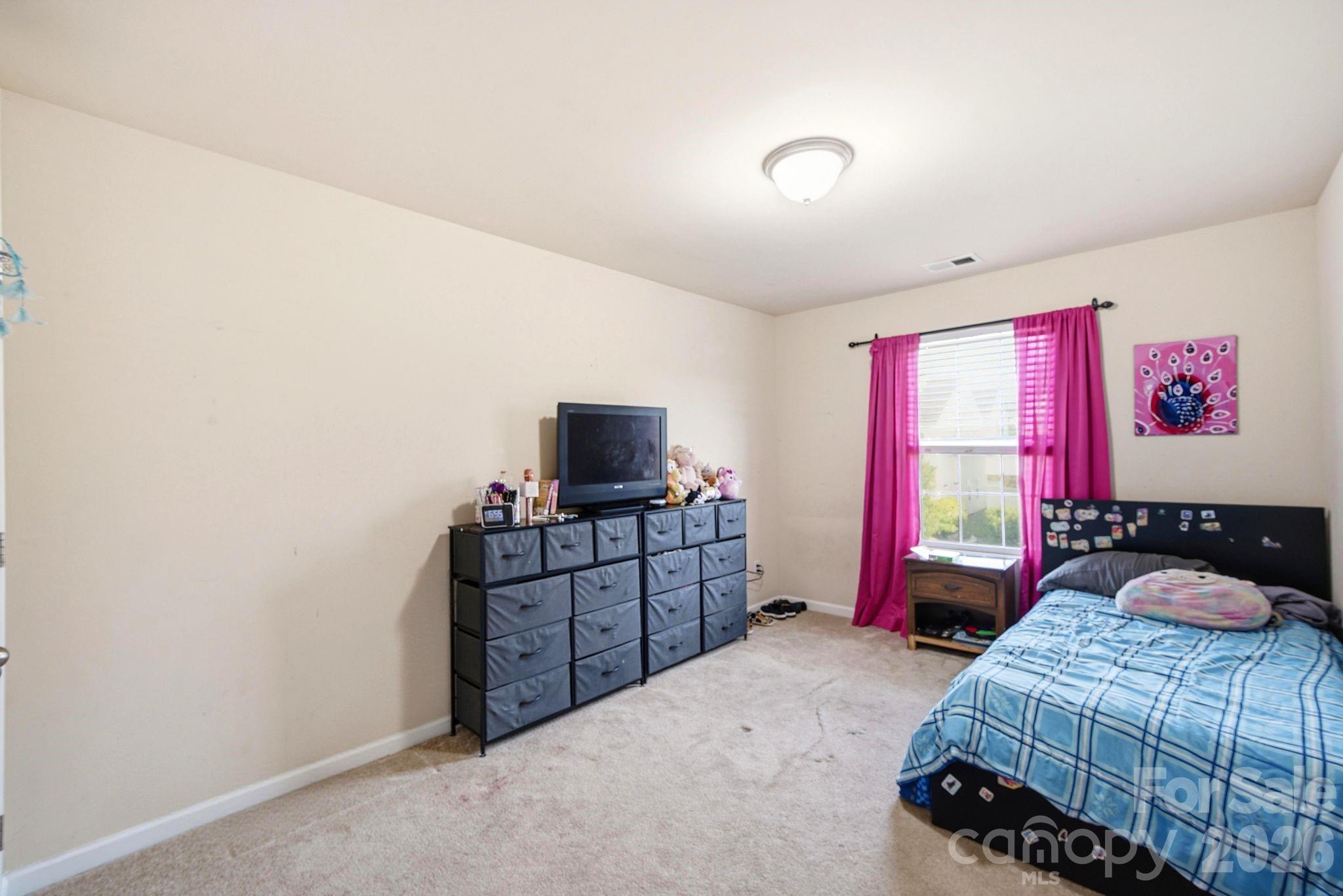 504 Knothole Lane — Charlotte
