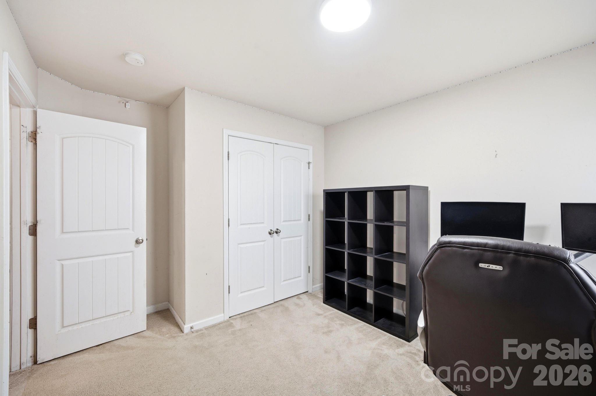 504 Knothole Lane — Charlotte
