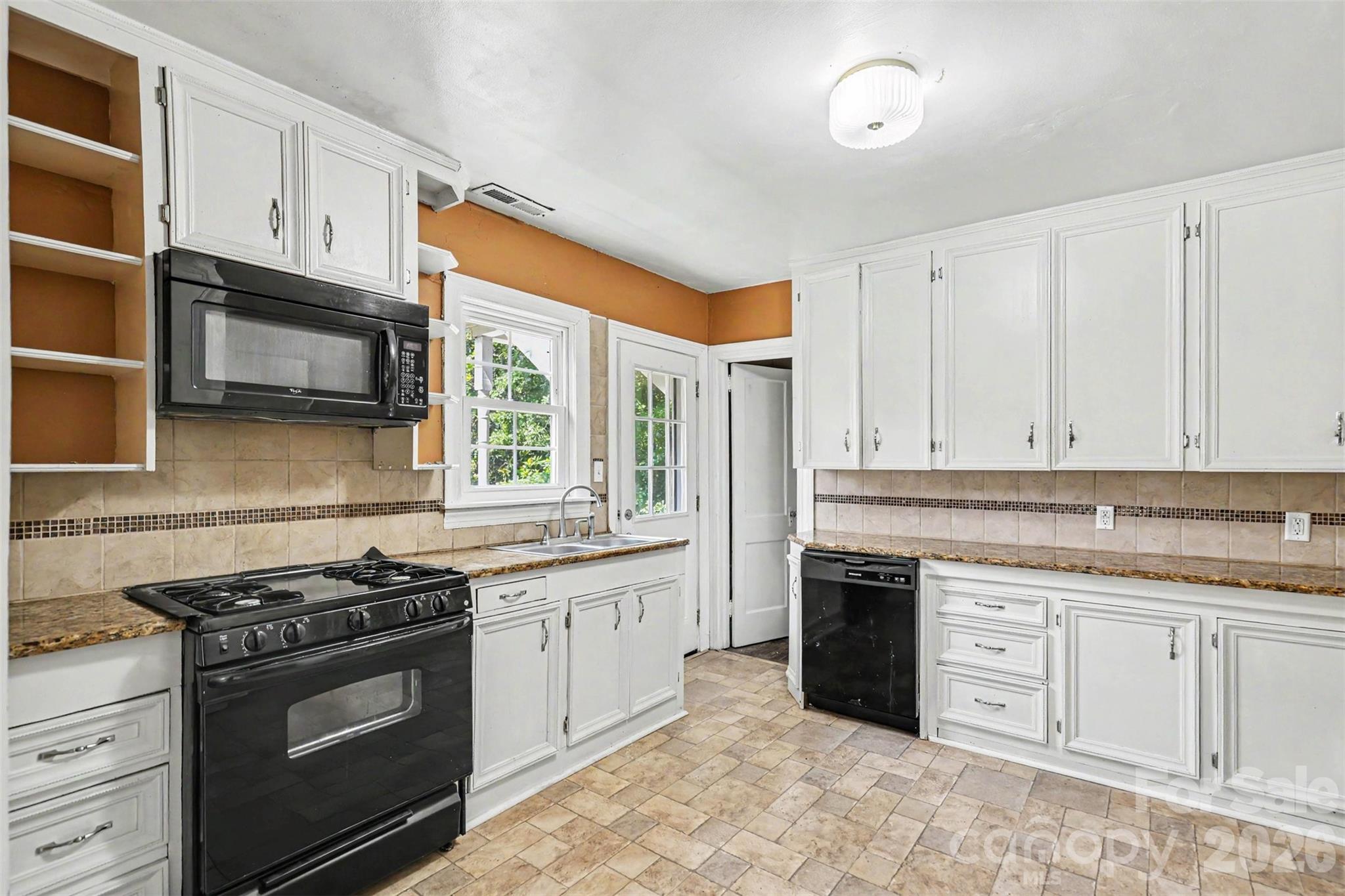 103 S Belvedere Avenue — Gastonia