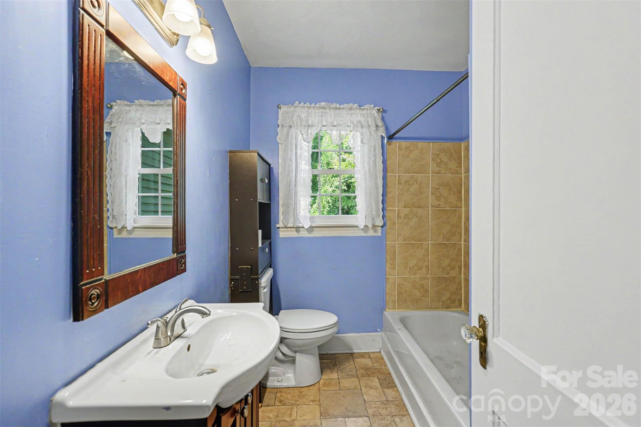 103 S Belvedere Avenue — Gastonia