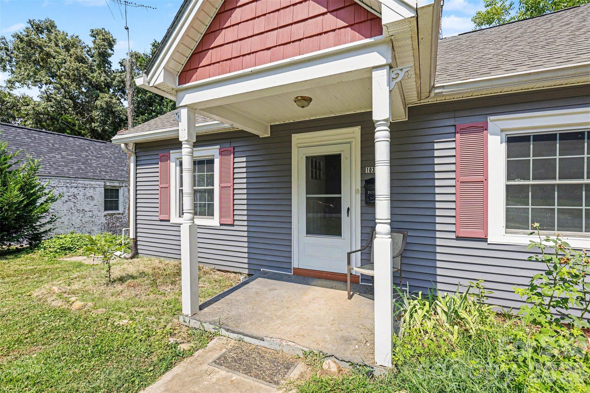103 S Belvedere Avenue — Gastonia
