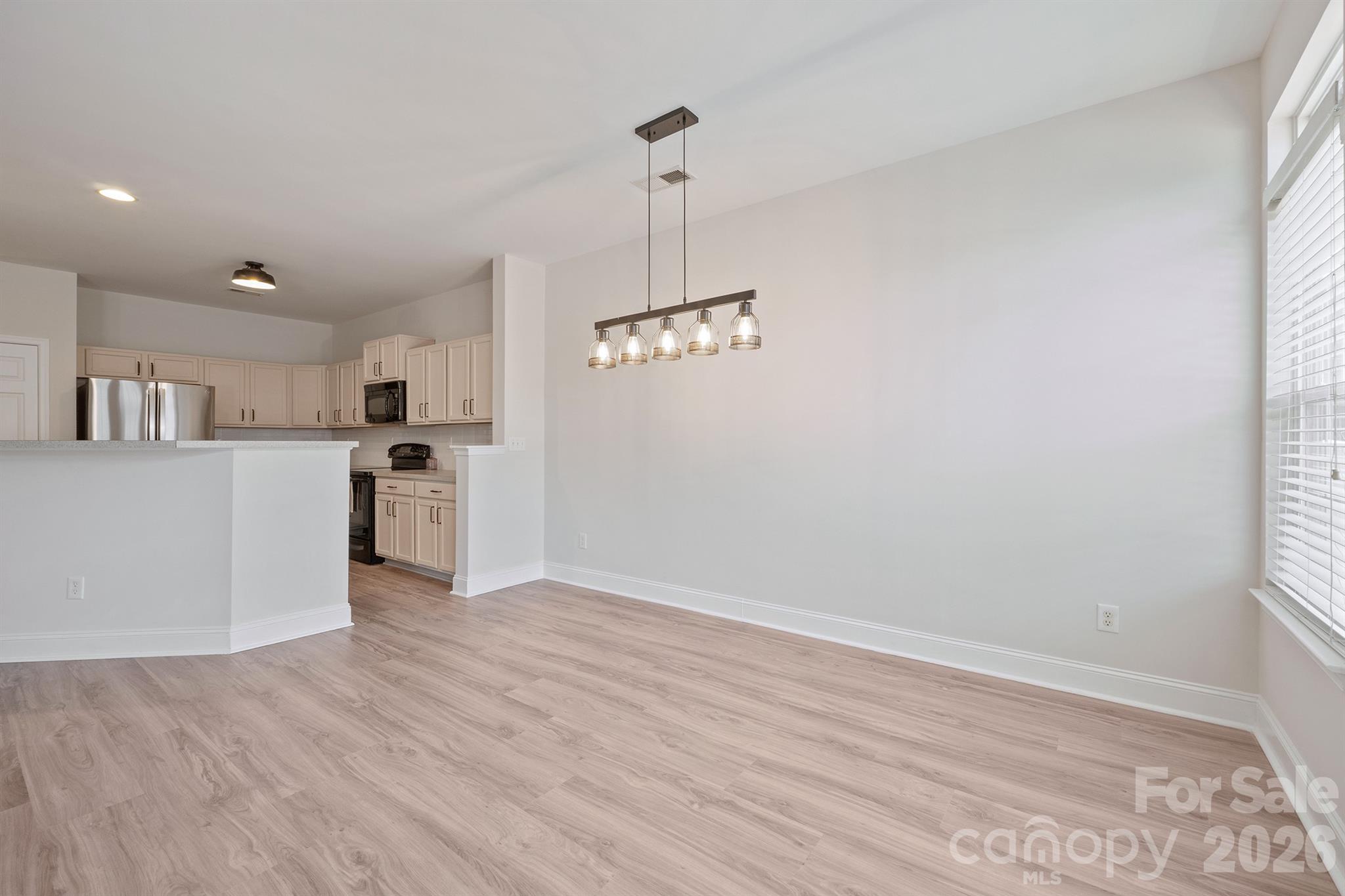 8165 Bridgegate Drive — Huntersville