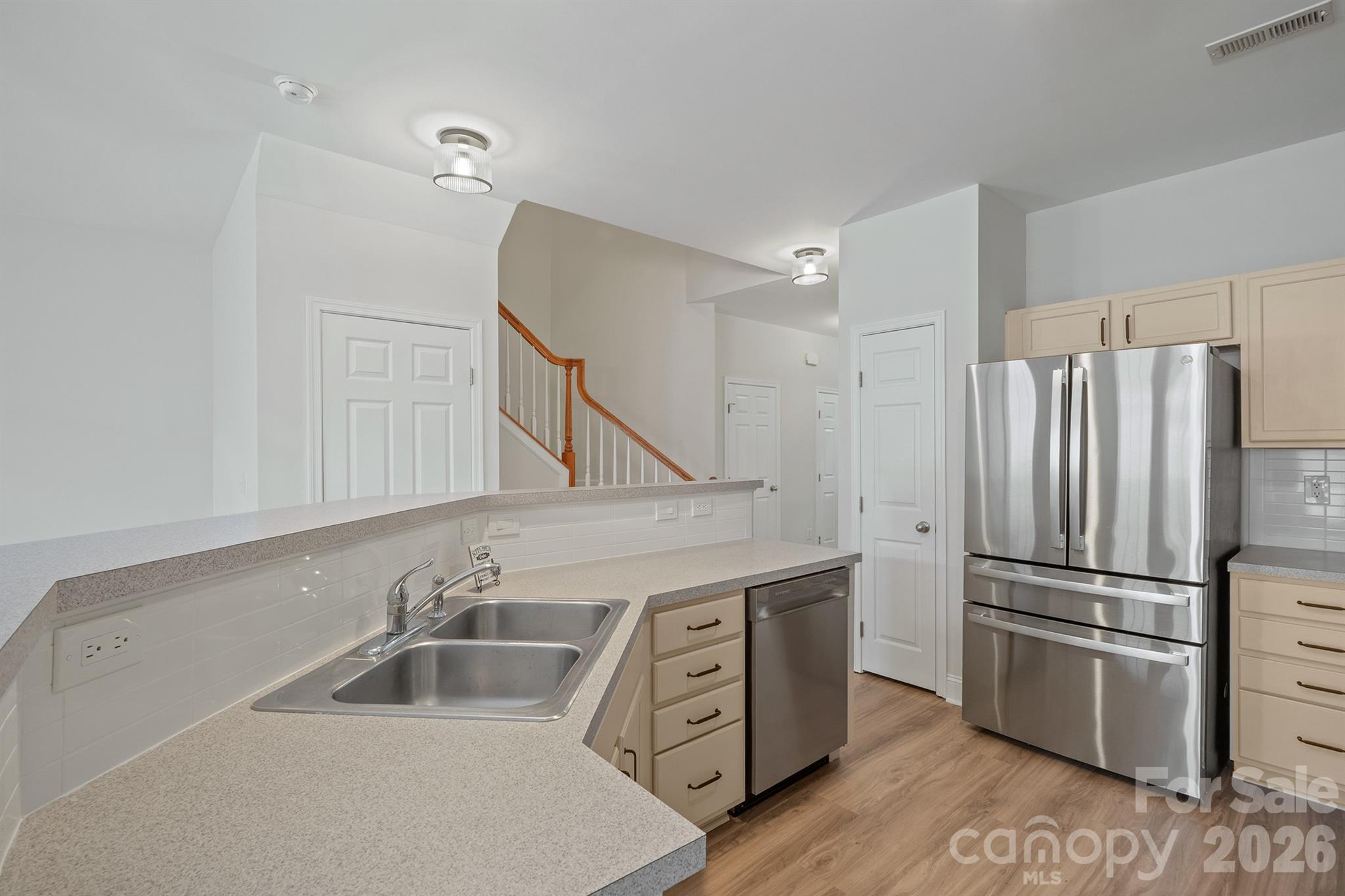 8165 Bridgegate Drive — Huntersville