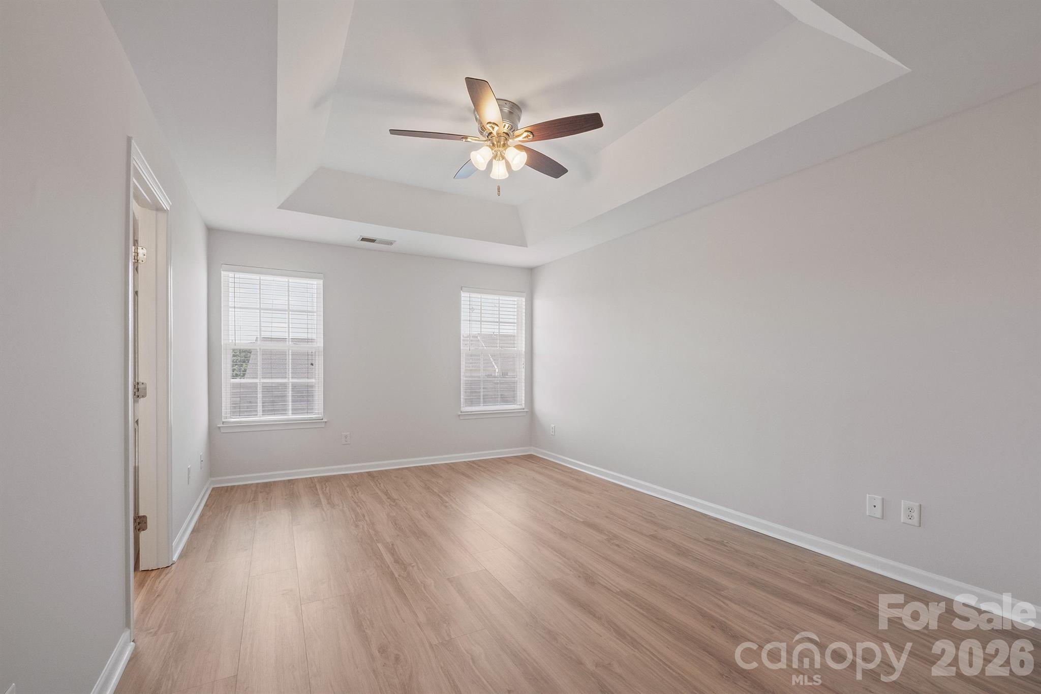 8165 Bridgegate Drive — Huntersville