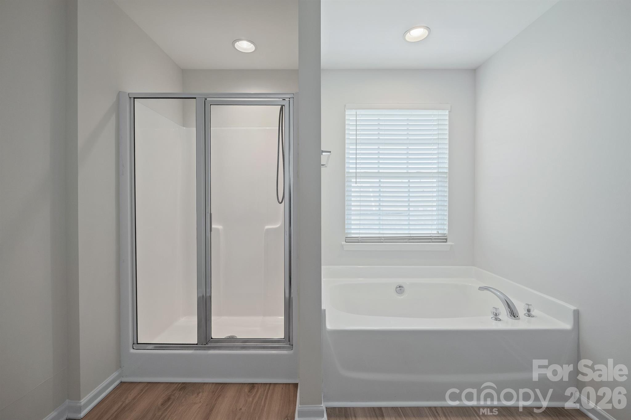 8165 Bridgegate Drive — Huntersville
