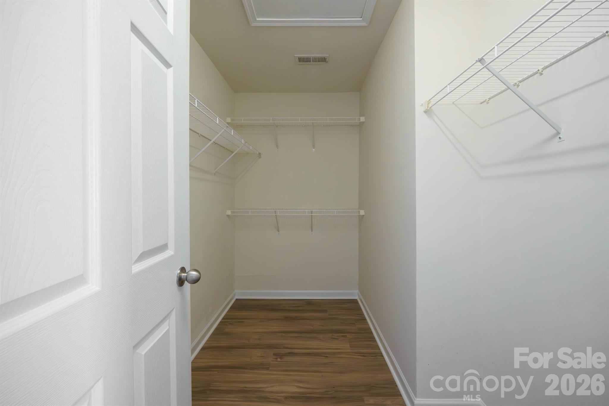 8165 Bridgegate Drive — Huntersville