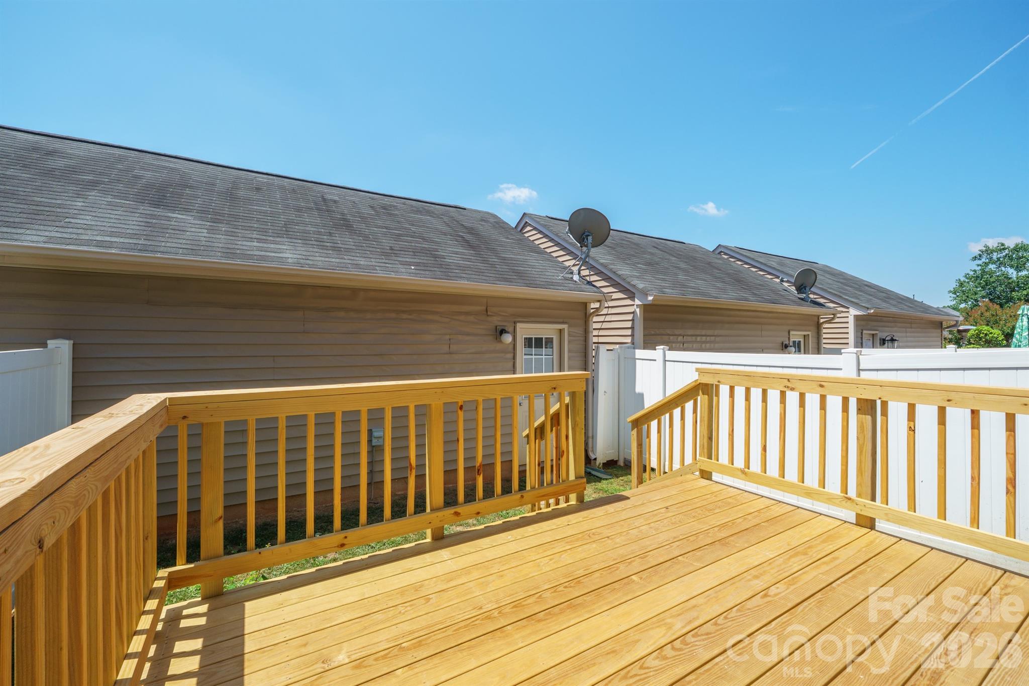 8165 Bridgegate Drive — Huntersville