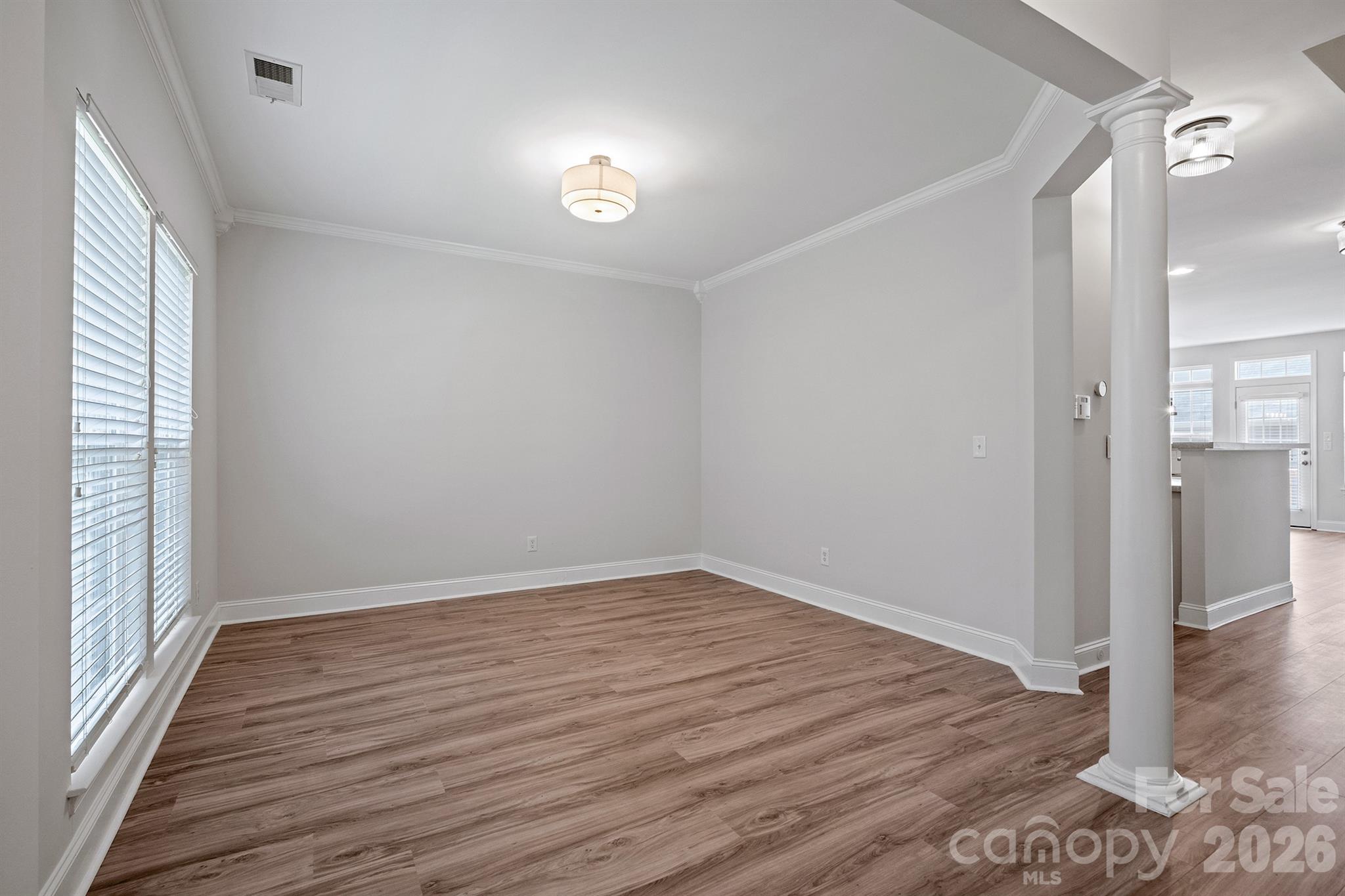 8165 Bridgegate Drive — Huntersville