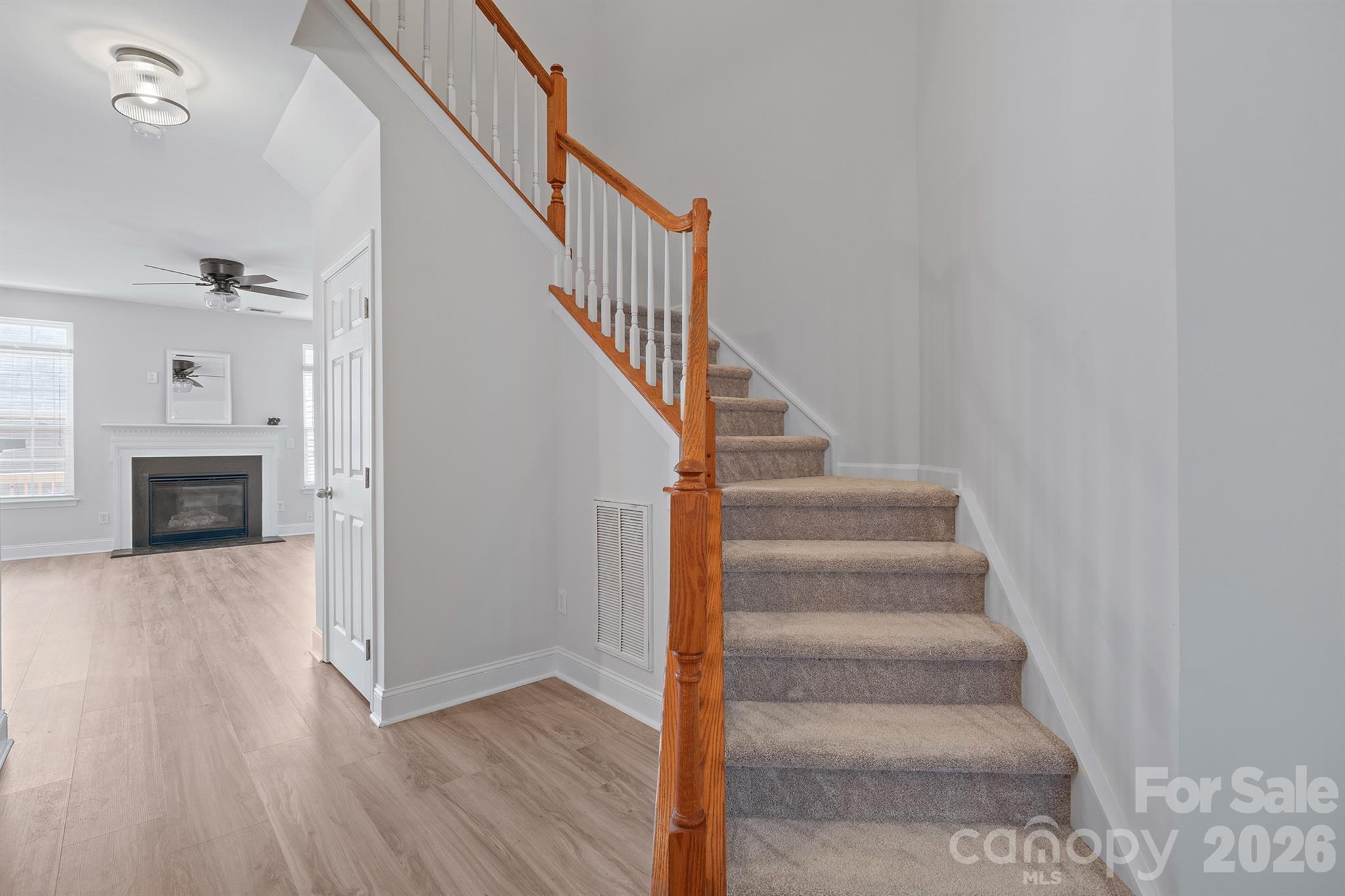 8165 Bridgegate Drive — Huntersville