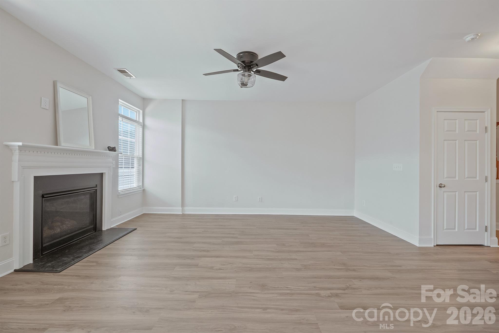 8165 Bridgegate Drive — Huntersville